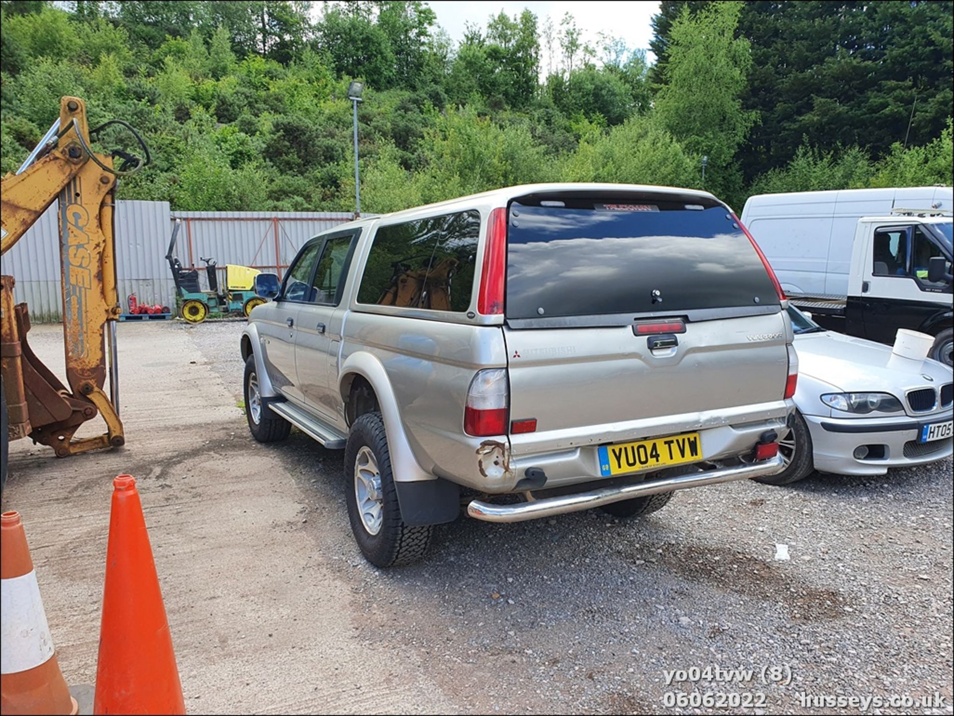 04/04 MITSUBISHI L200 WARRIOR LWB - 2477cc 2dr 4x4 (Silver, 140k) - Image 9 of 33