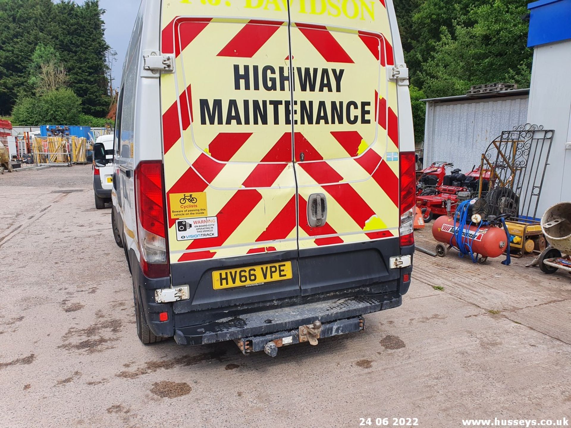 16/66 IVECO DAILY 35S18V - 2998cc Van (White, 129k) - Image 13 of 36