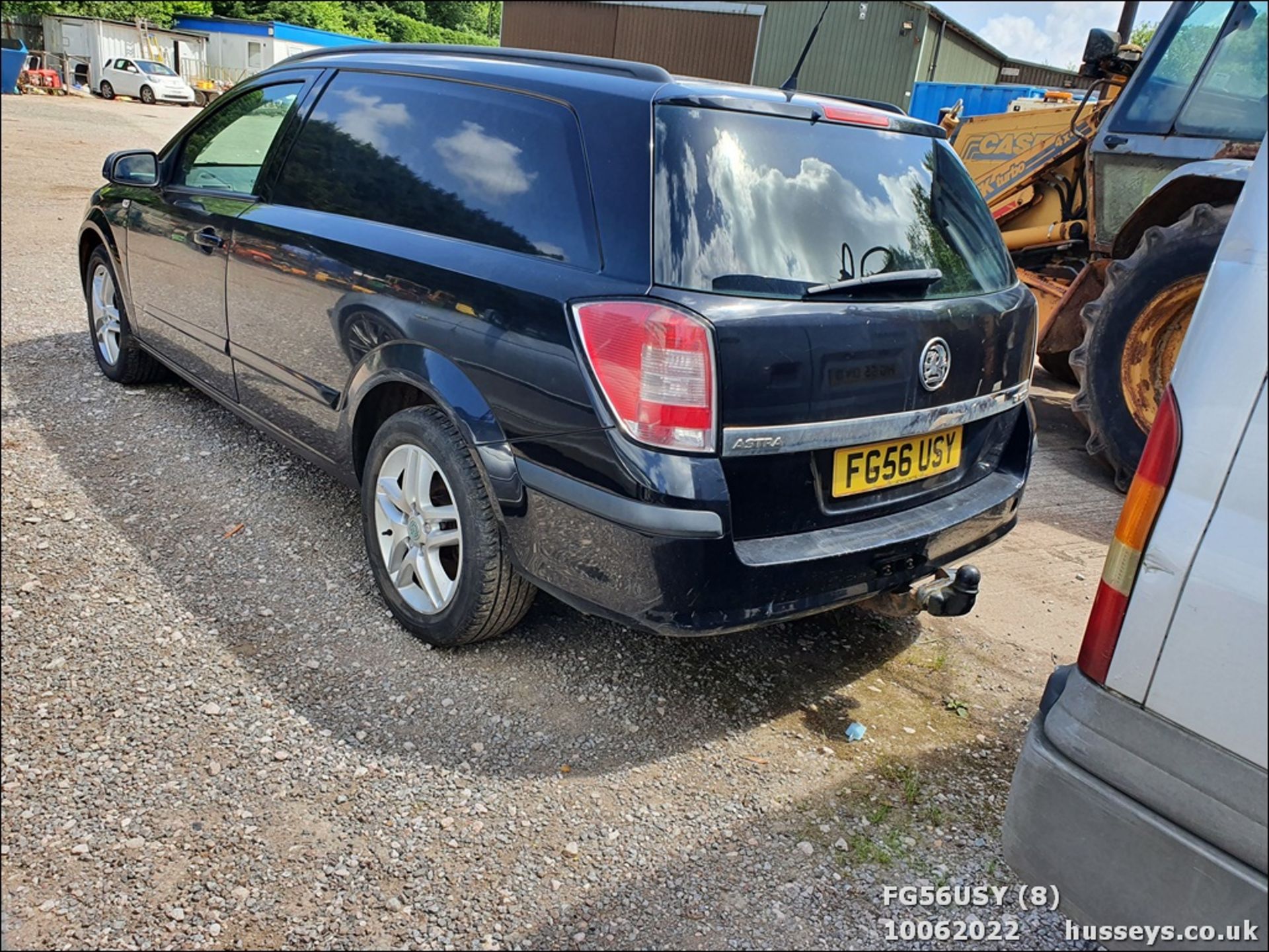 07/56 VAUXHALL ASTRA SPORTIVE CDTI - 1910cc 2dr Van (Black, 134k) - Image 8 of 20