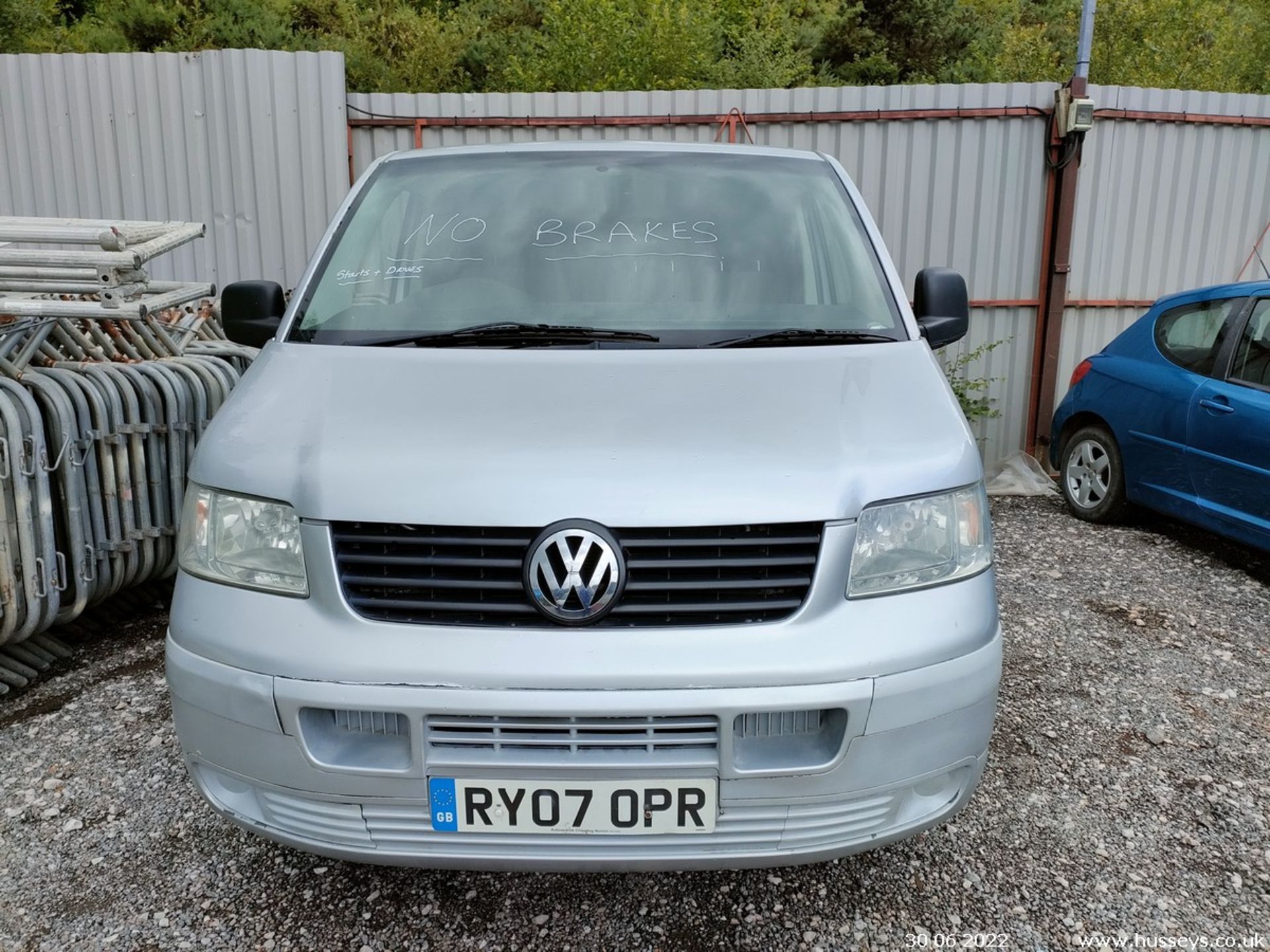 07/07 VOLKSWAGEN TRANSPORTER T28 102 TDI SWB - 1896cc Van (Silver) - Image 13 of 34