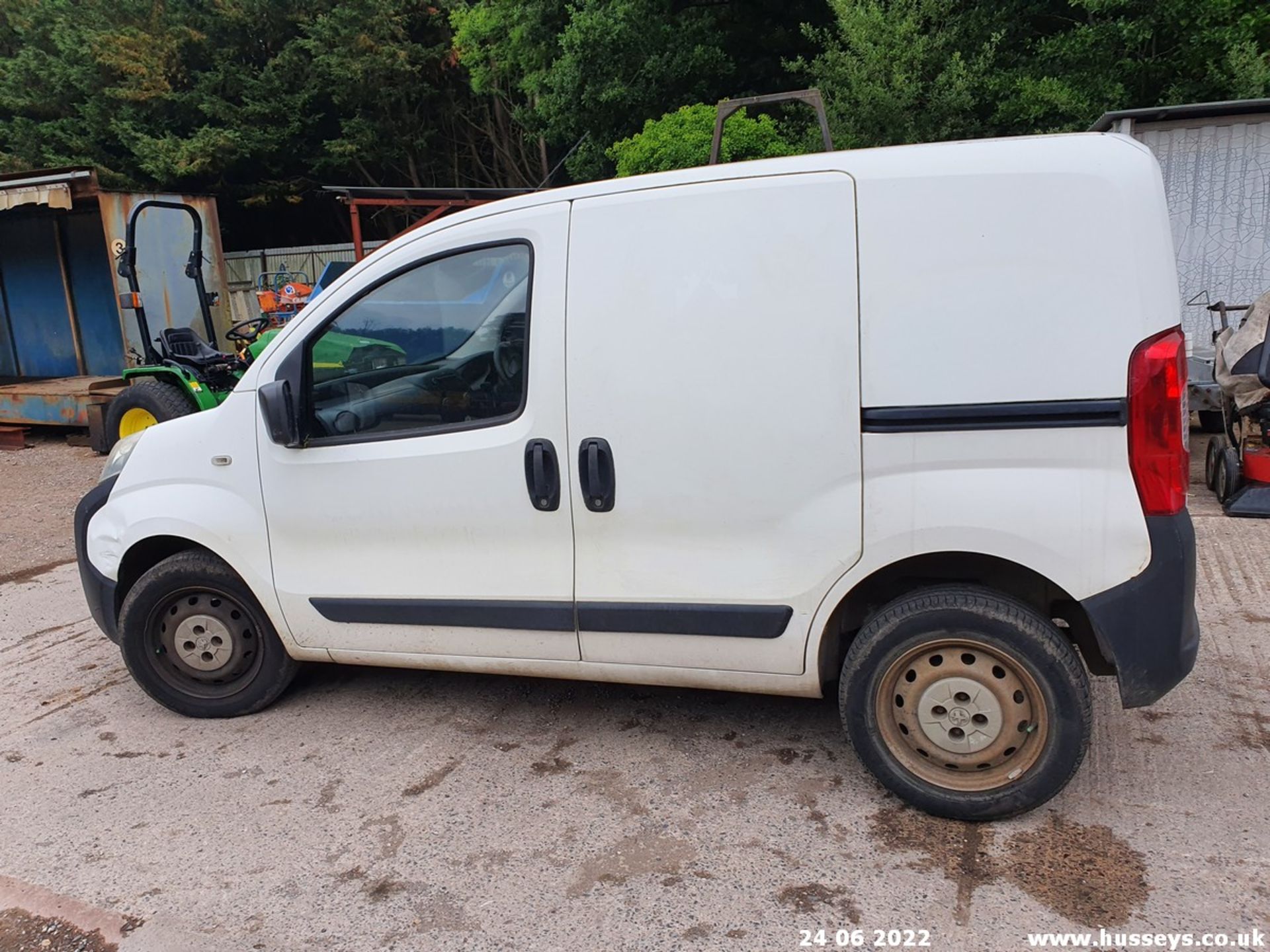 11/11 PEUGEOT BIPPER S HDI - 1399cc 5dr Van (White, 79k) - Image 9 of 37