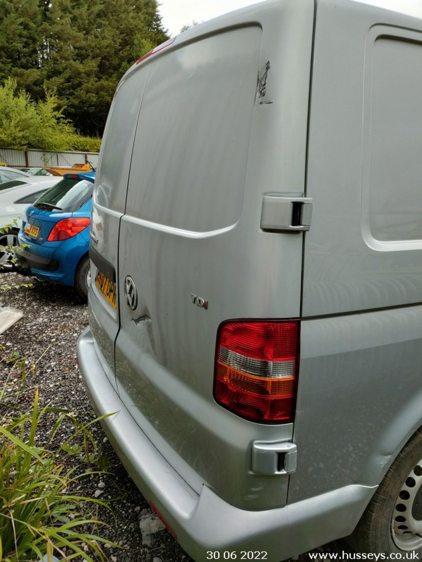 07/07 VOLKSWAGEN TRANSPORTER T28 102 TDI SWB - 1896cc Van (Silver) - Image 26 of 34