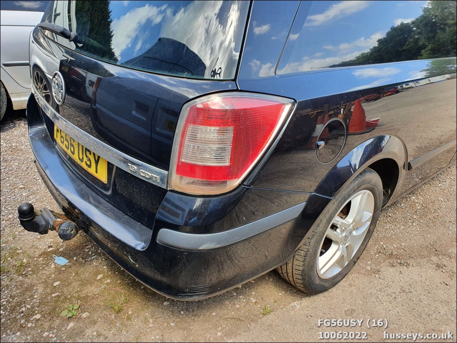 07/56 VAUXHALL ASTRA SPORTIVE CDTI - 1910cc 2dr Van (Black, 134k) - Image 16 of 20