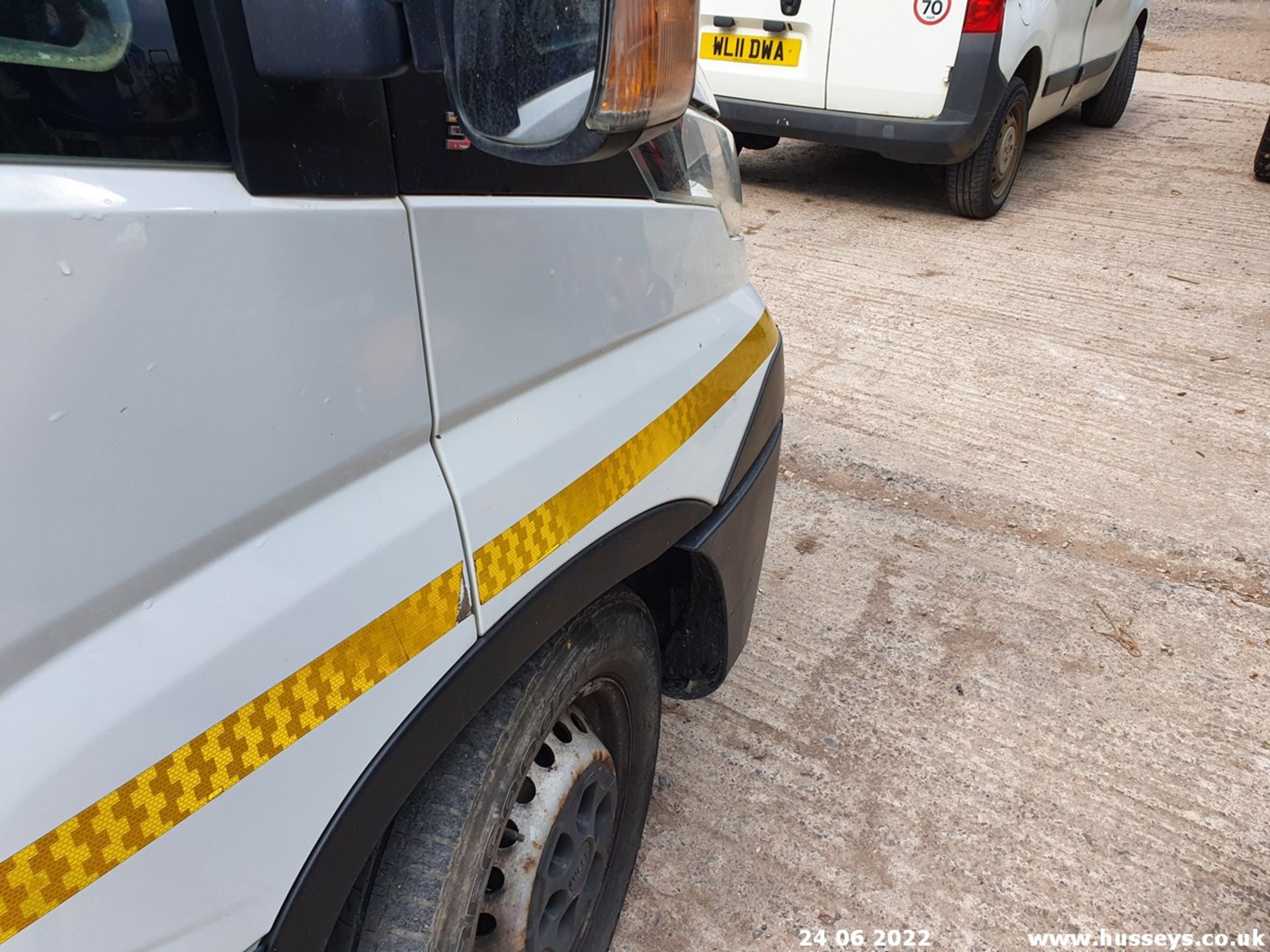 16/66 IVECO DAILY 35S18V - 2998cc Van (White, 129k) - Image 21 of 36