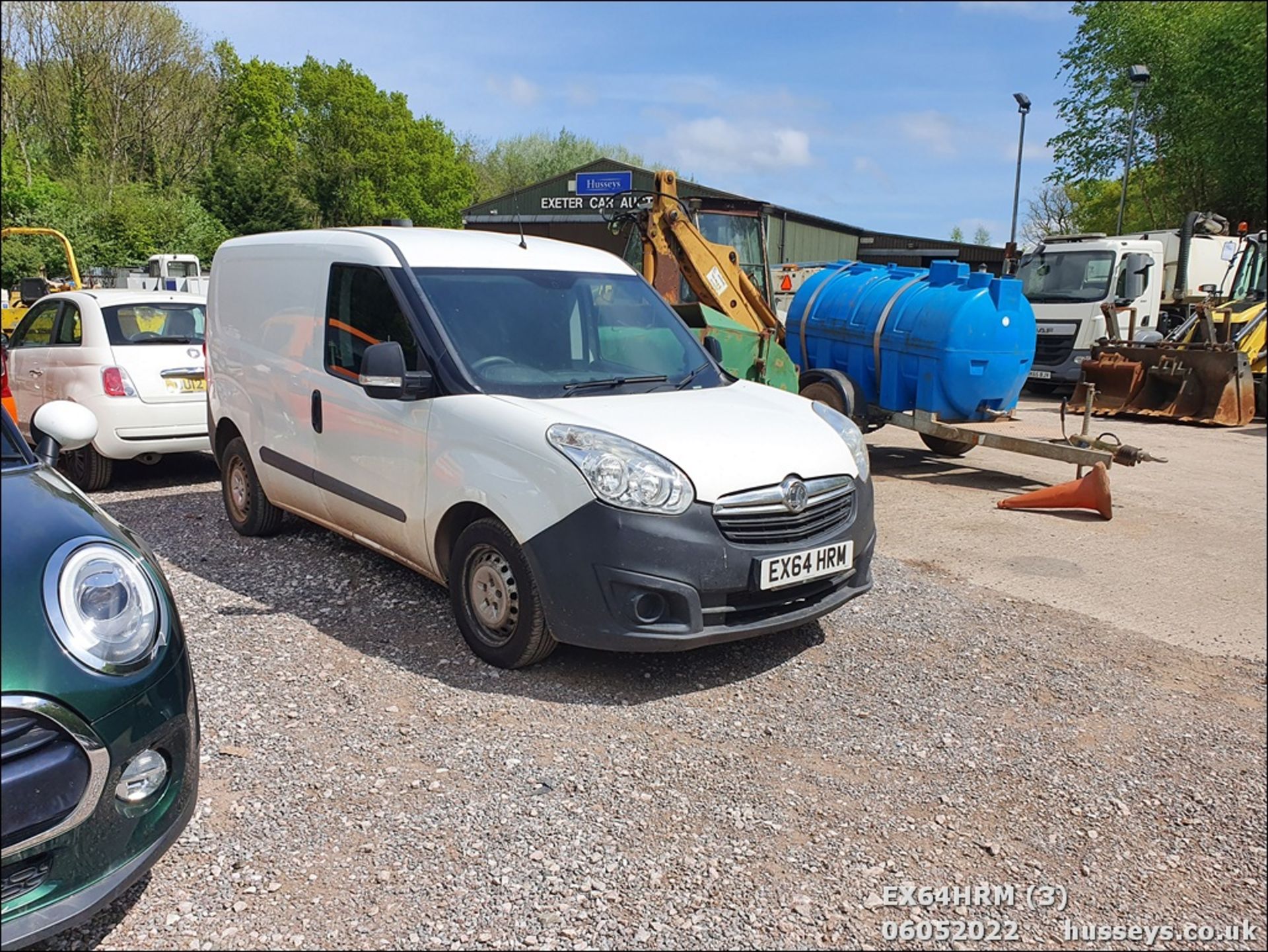 14/64 VAUXHALL COMBO 2000 L1H1 CDTI SS E - 1248cc 5dr Van (White, 127k) - Image 3 of 21