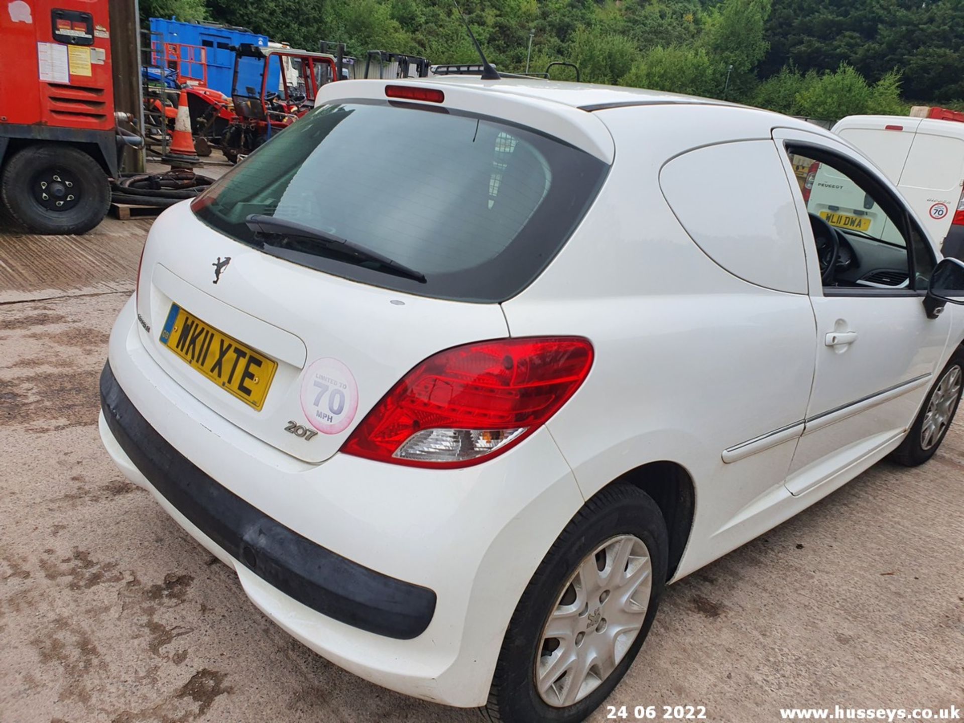 11/11 PEUGEOT 207 HDI - 1398cc 3dr Van (White, 61k) - Image 10 of 21