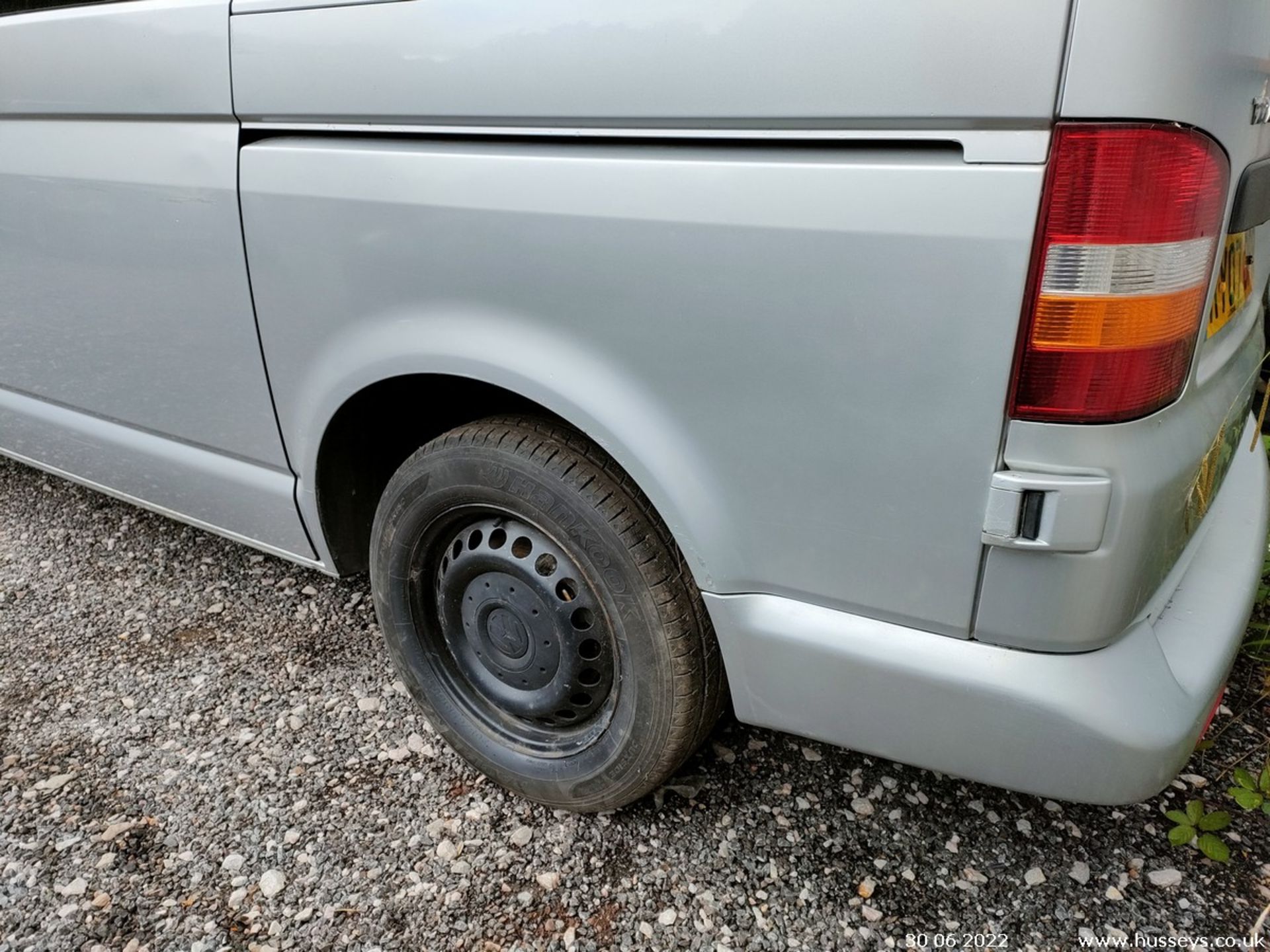 07/07 VOLKSWAGEN TRANSPORTER T28 102 TDI SWB - 1896cc Van (Silver) - Image 11 of 34