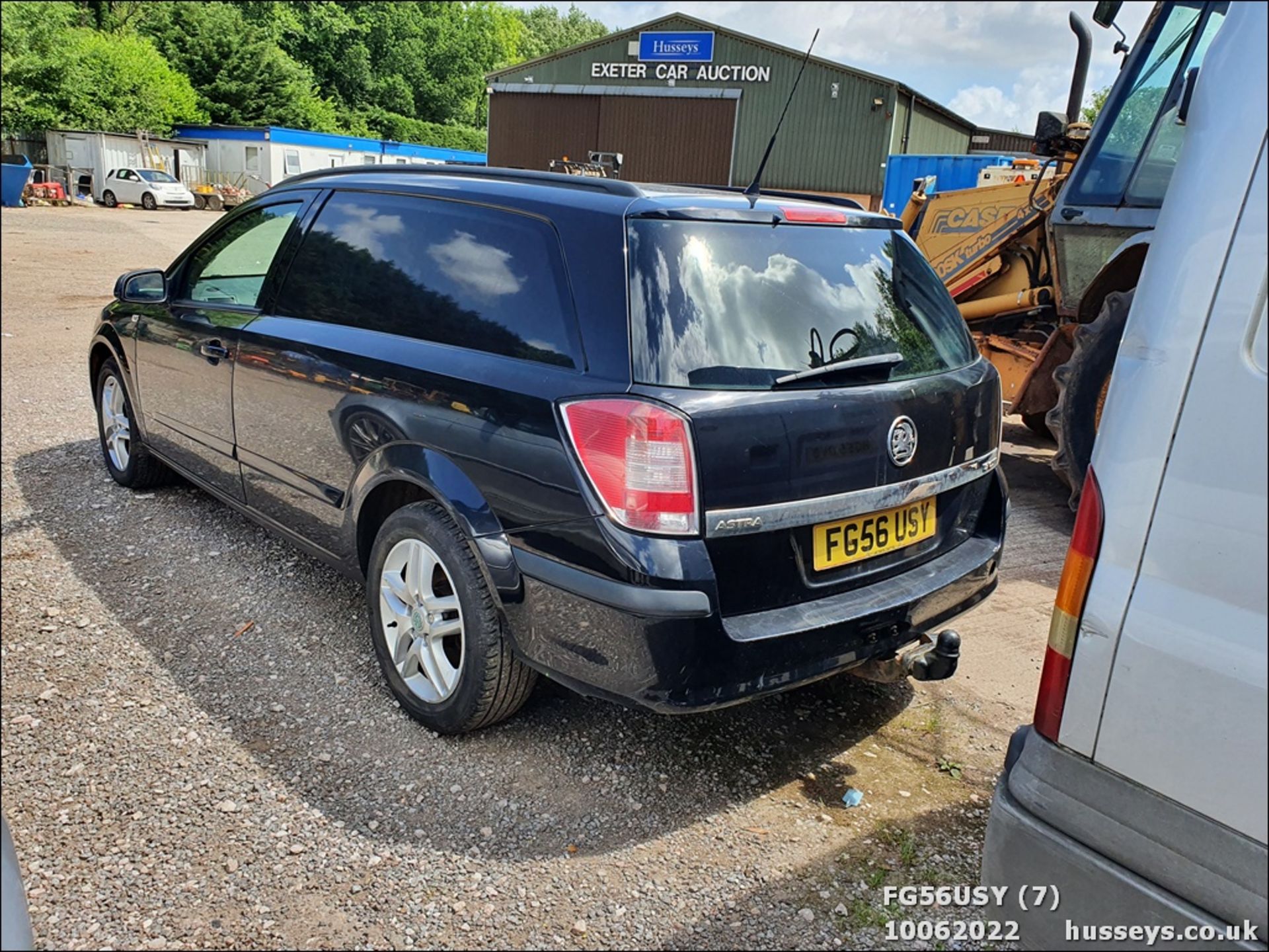 07/56 VAUXHALL ASTRA SPORTIVE CDTI - 1910cc 2dr Van (Black, 134k) - Image 7 of 20