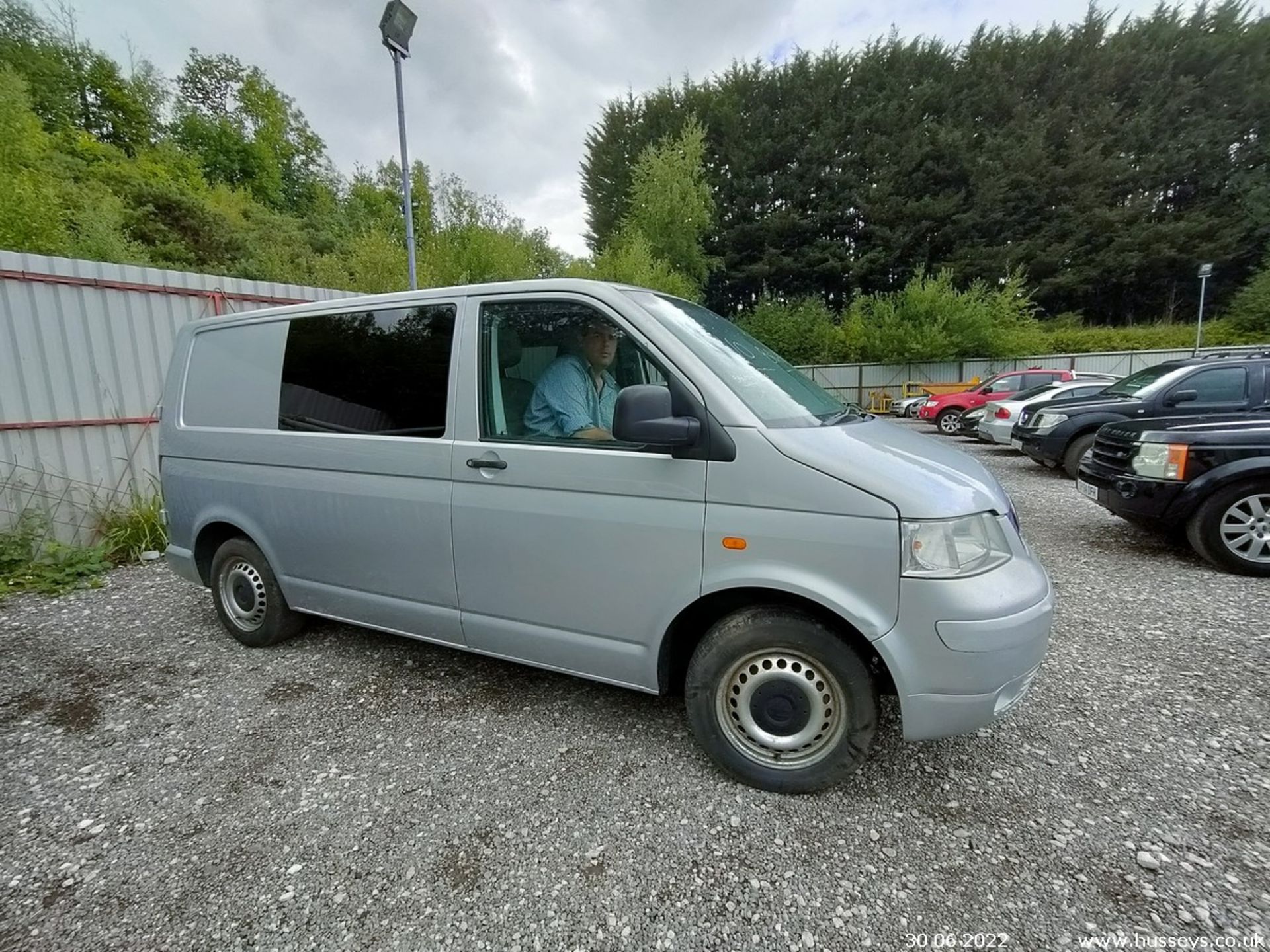 07/07 VOLKSWAGEN TRANSPORTER T28 102 TDI SWB - 1896cc Van (Silver) - Image 20 of 34