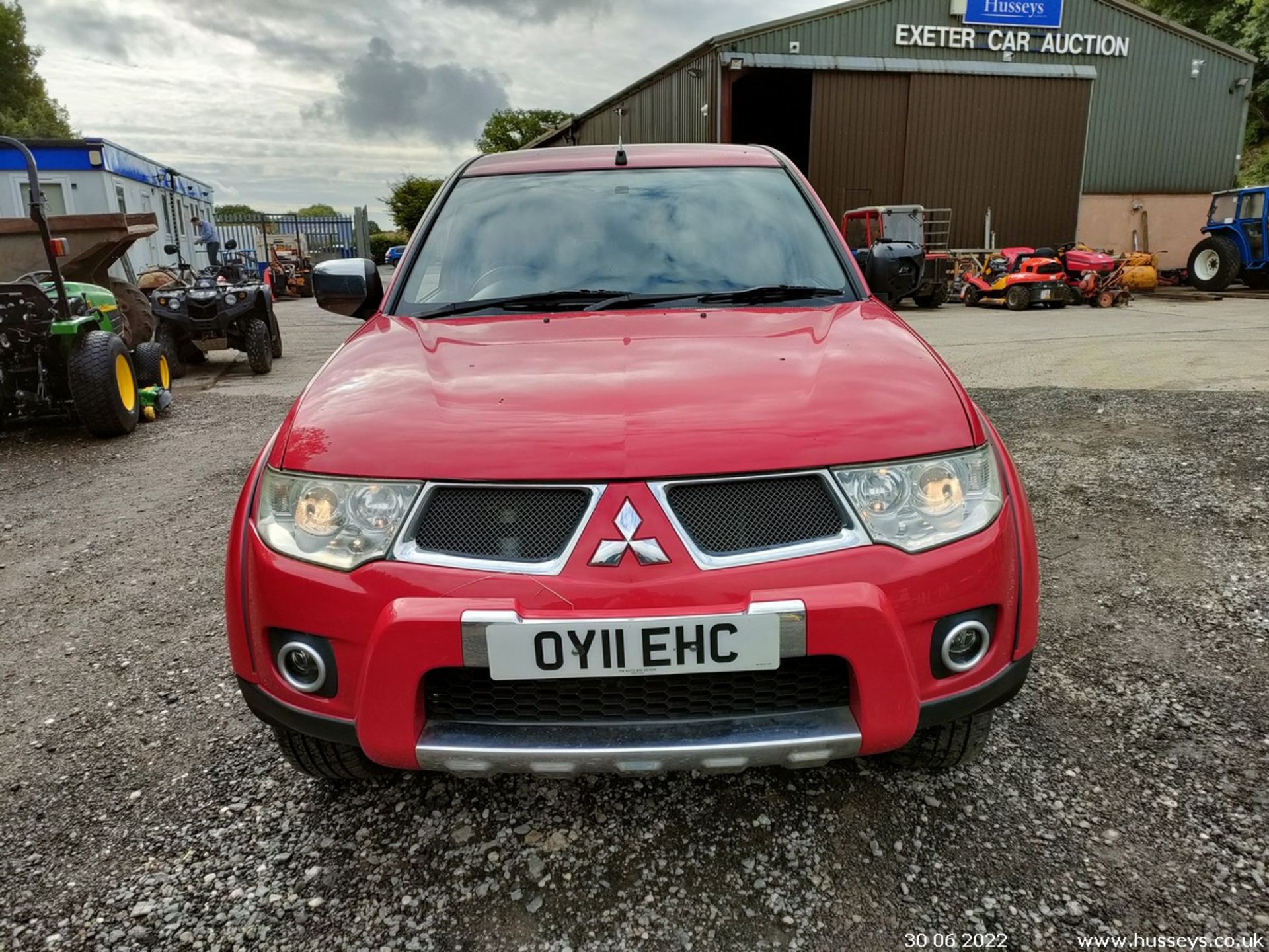 11/11 MITSUBISHI L200 BARB LB DCB DI-D 4X4 - 2477cc 4dr Pickup (Red) - Image 4 of 23