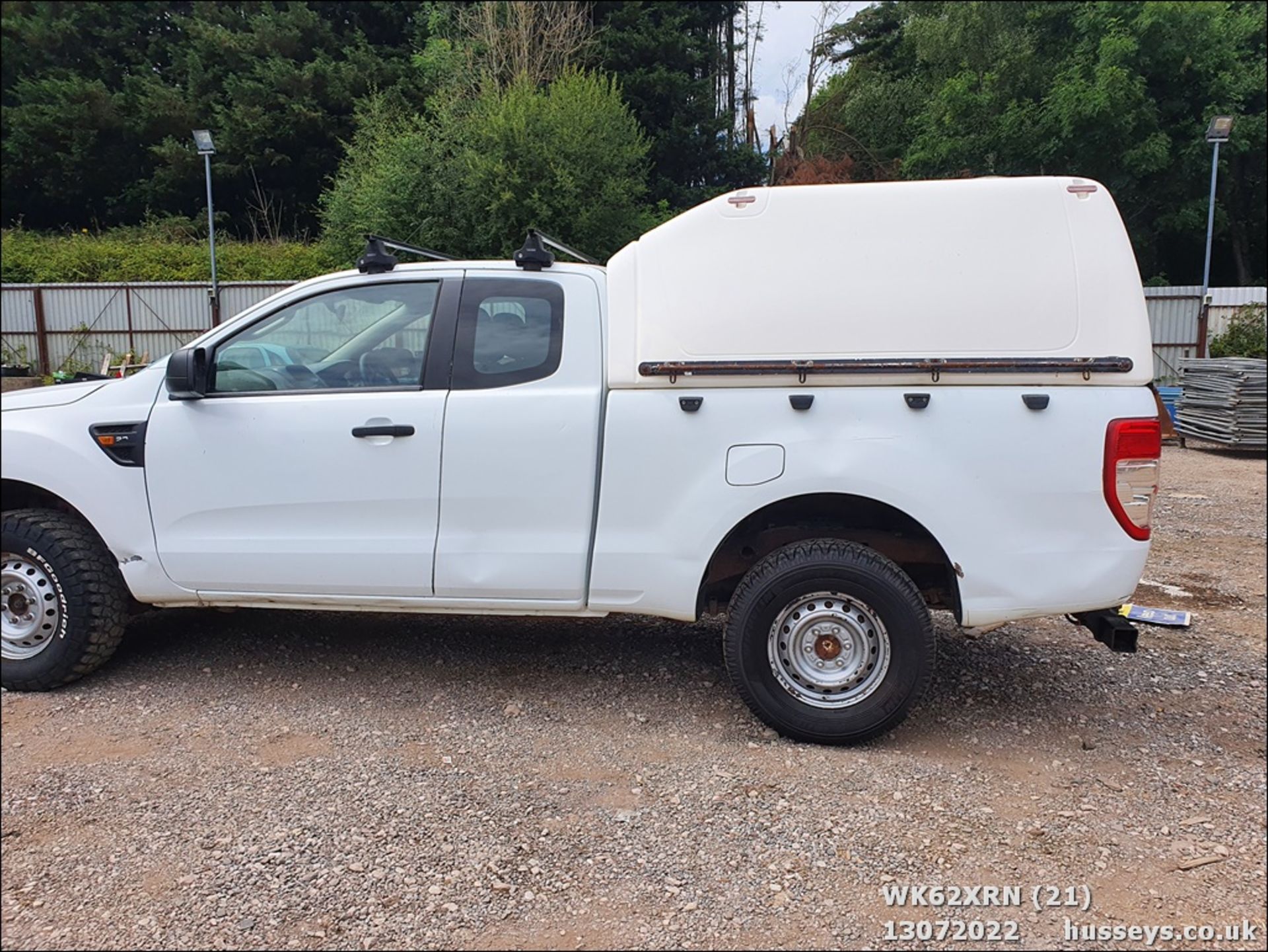 12/62 FORD RANGER XL 4X4 TDCI - 2198cc 5dr 4x4 (White, 106k) - Image 21 of 34