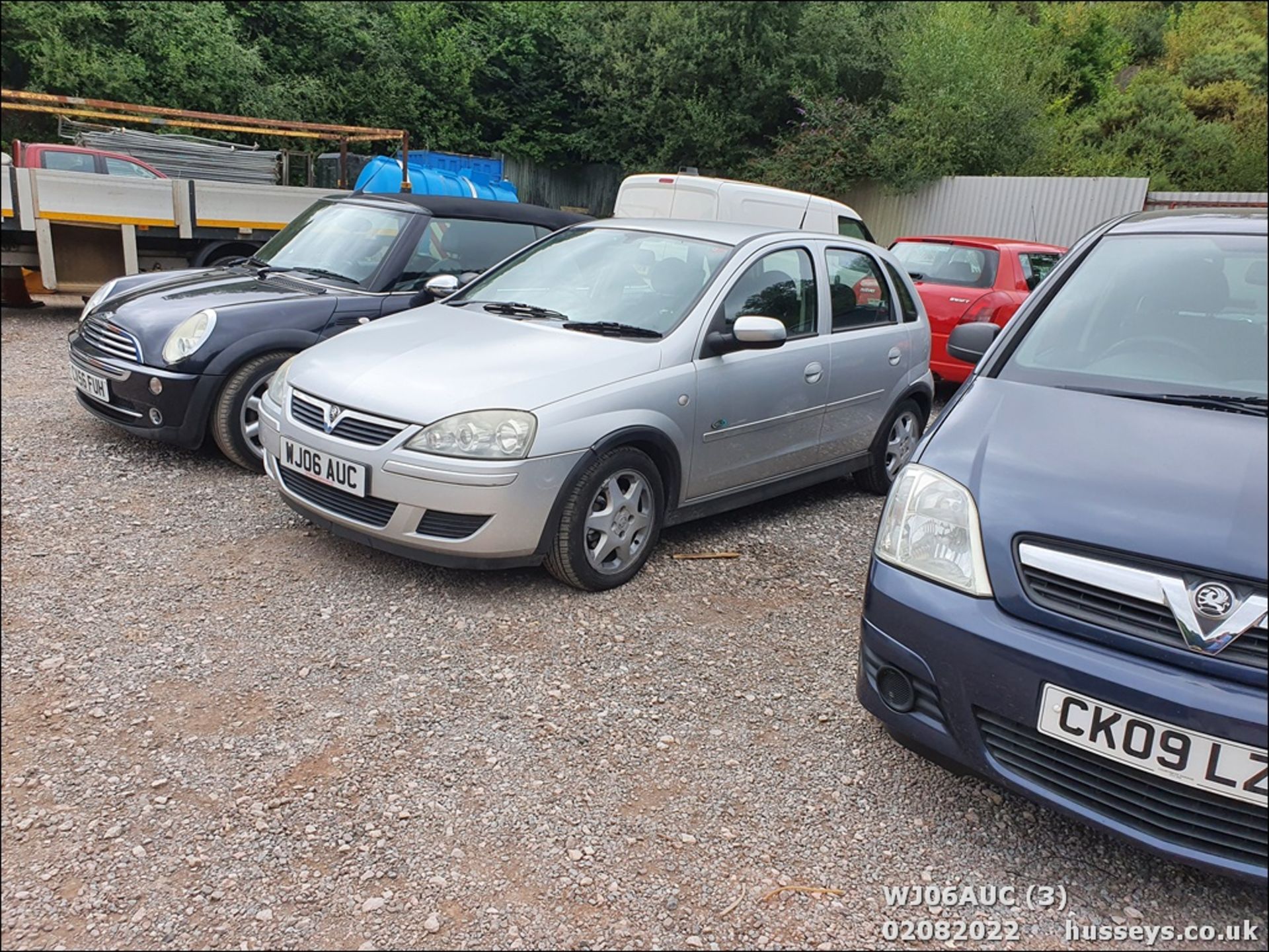 06/06 VAUXHALL CORSA ACTIVE CDTI - 1248cc 5dr Hatchback (Silver, 109k) - Image 4 of 27