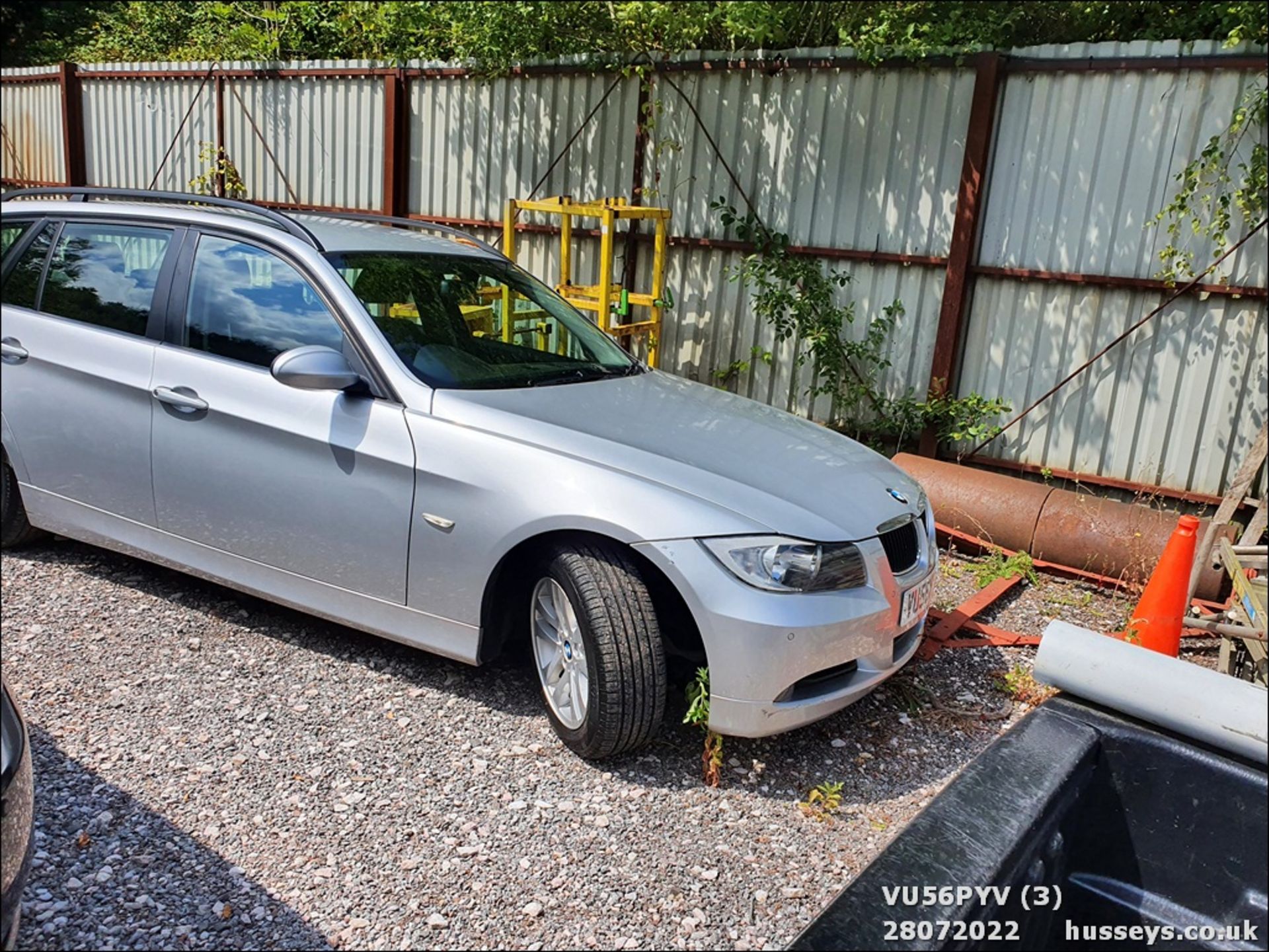 06/56 BMW 320I SE TOURING - 1995cc 5dr Estate (Silver, 157k) - Image 3 of 22