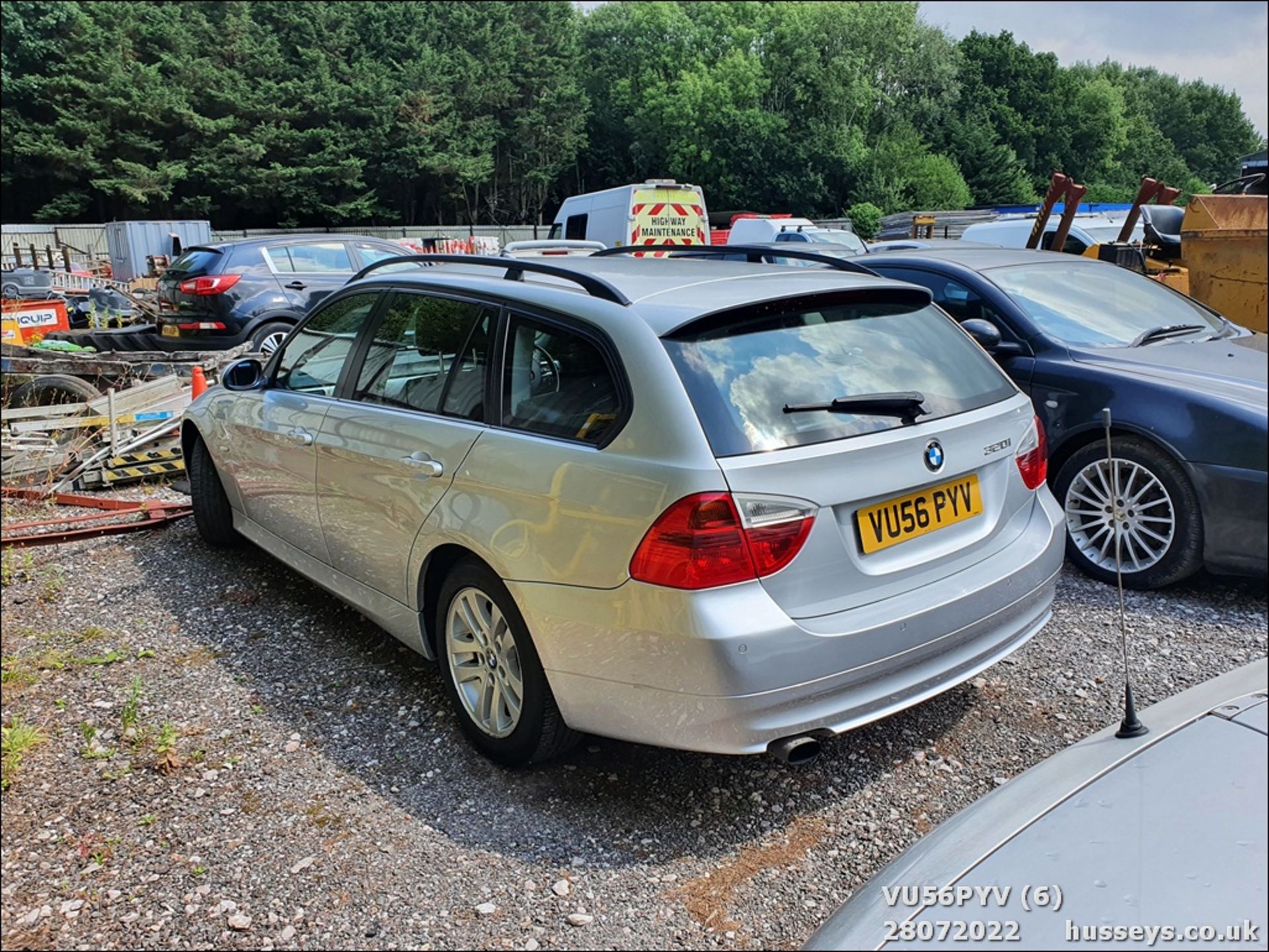 06/56 BMW 320I SE TOURING - 1995cc 5dr Estate (Silver, 157k) - Image 6 of 22