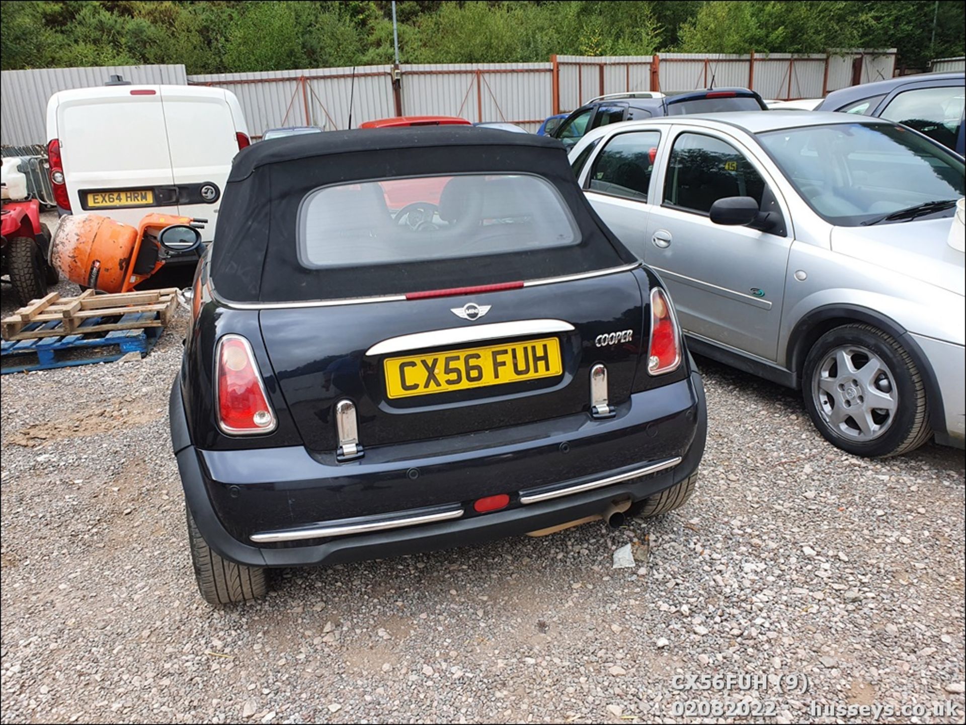 07/56 MINI MINI COOPER - 1598cc 2dr Convertible (Black, 96k) - Image 9 of 36