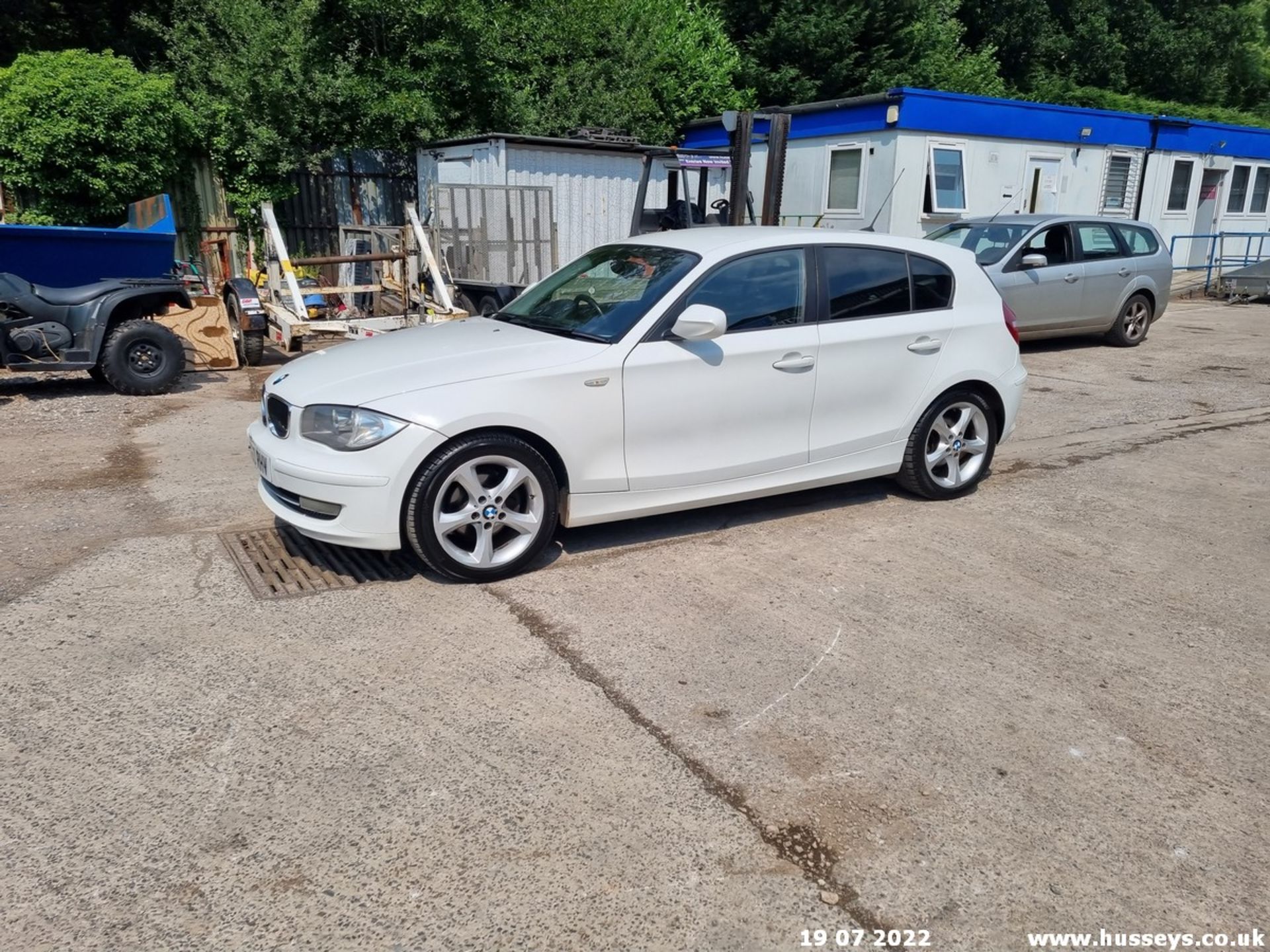 10/60 BMW 116D SPORT - 1995cc 5dr Hatchback (White, 150k) - Image 5 of 46