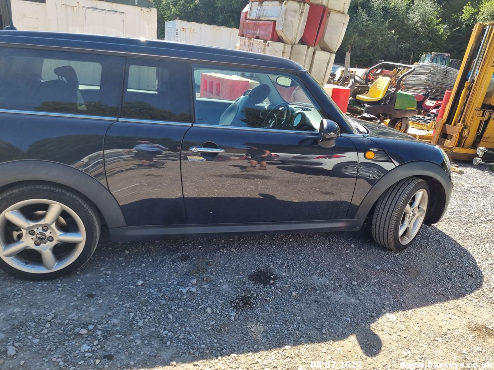 09/09 MINI COOPER CLUBMAN - 1598cc 5dr Estate (Black, 75k) - Image 6 of 34