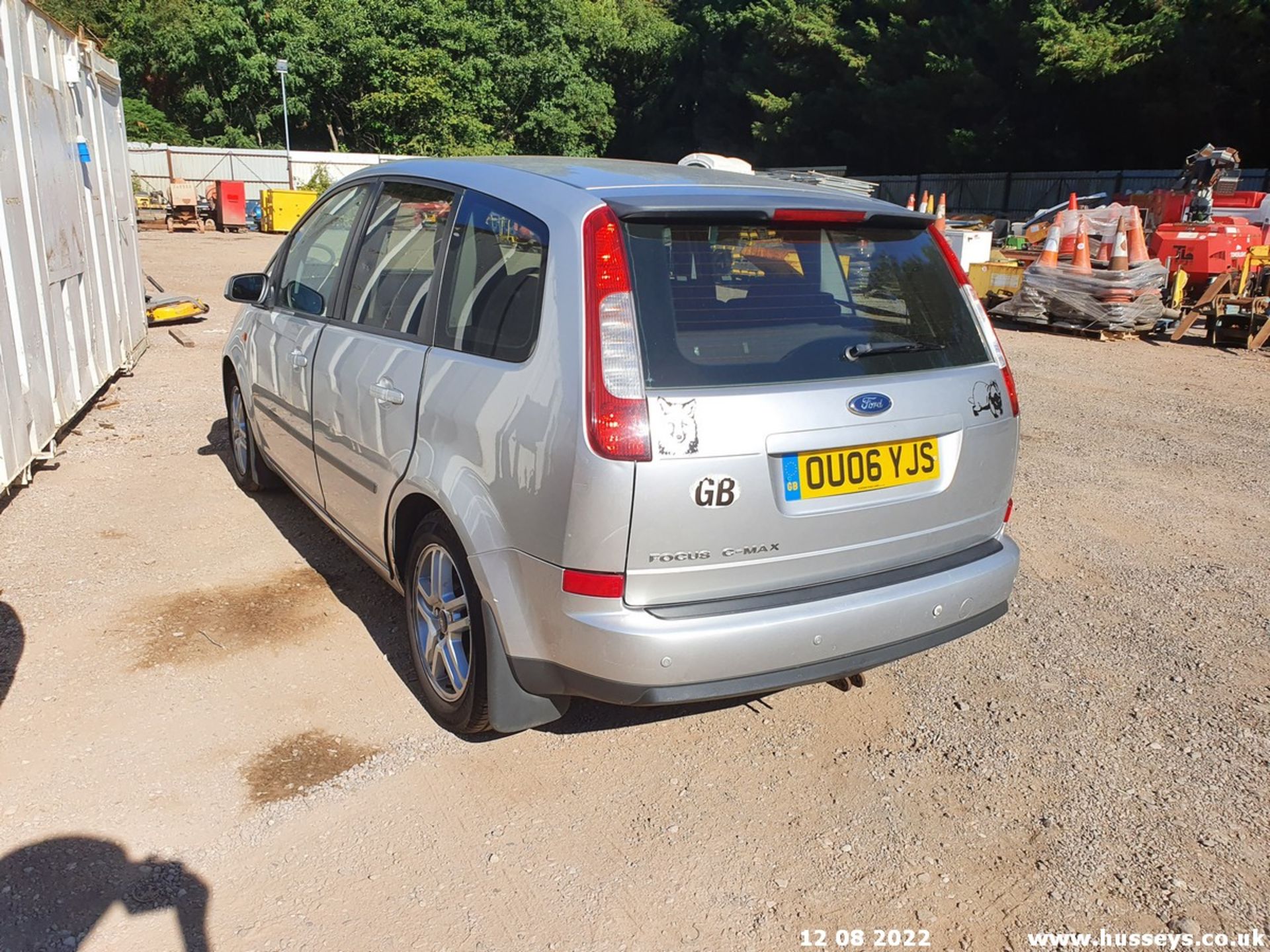 06/06 FORD FOCUS C-MAX ZETEC - 1596cc 5dr MPV (Silver, 102k) - Image 11 of 29