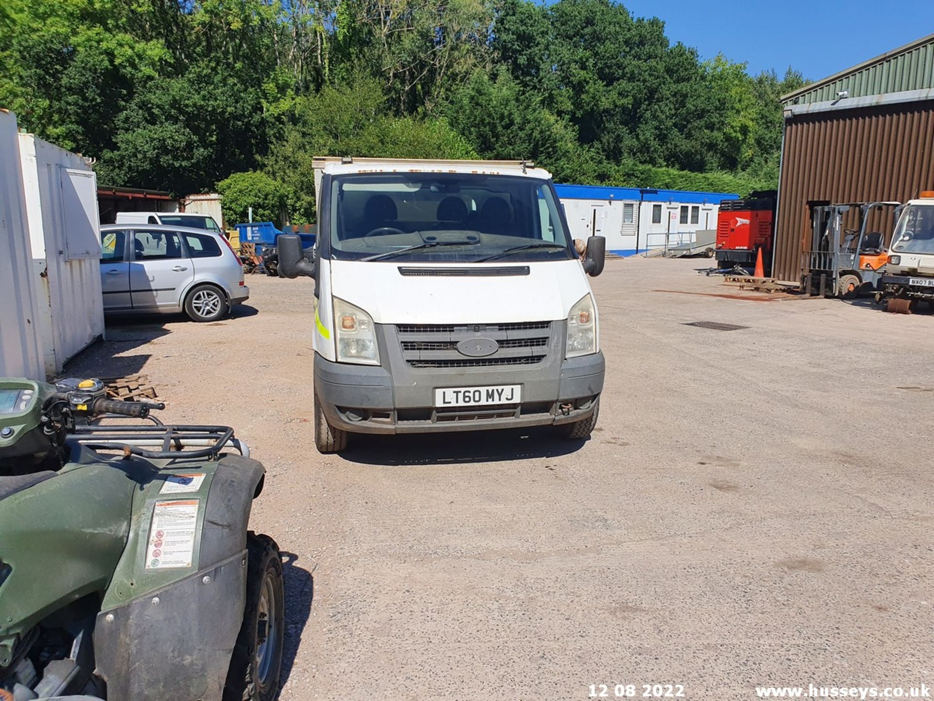 10/60 FORD TRANSIT 100 T350M RWD MILK FLOAT - 2402cc 2dr (White) - Image 5 of 26