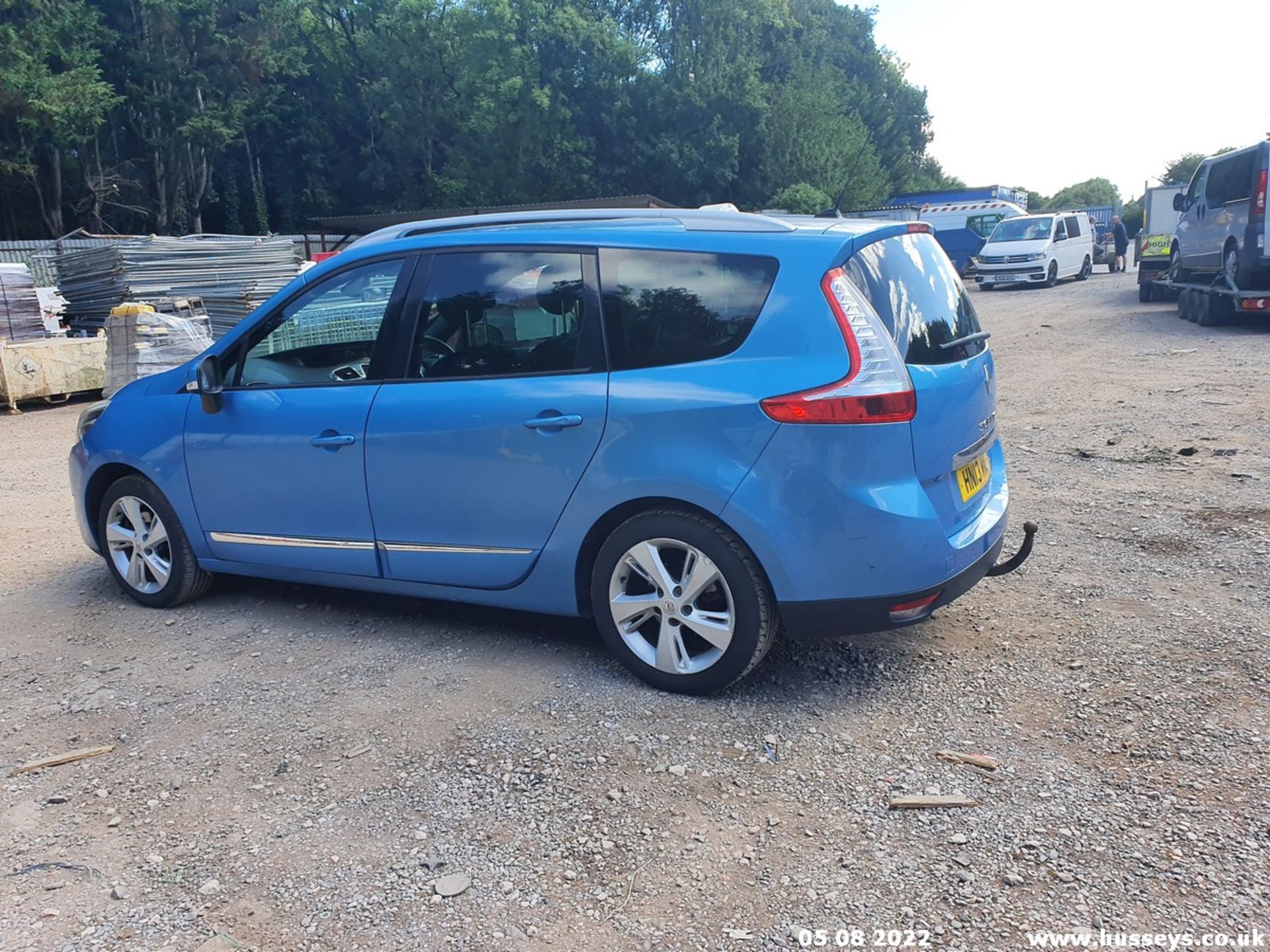 13/13 RENAULT G SCENIC D-QUE TT ENERGY - 1461cc 5dr MPV (Blue) - Image 20 of 43