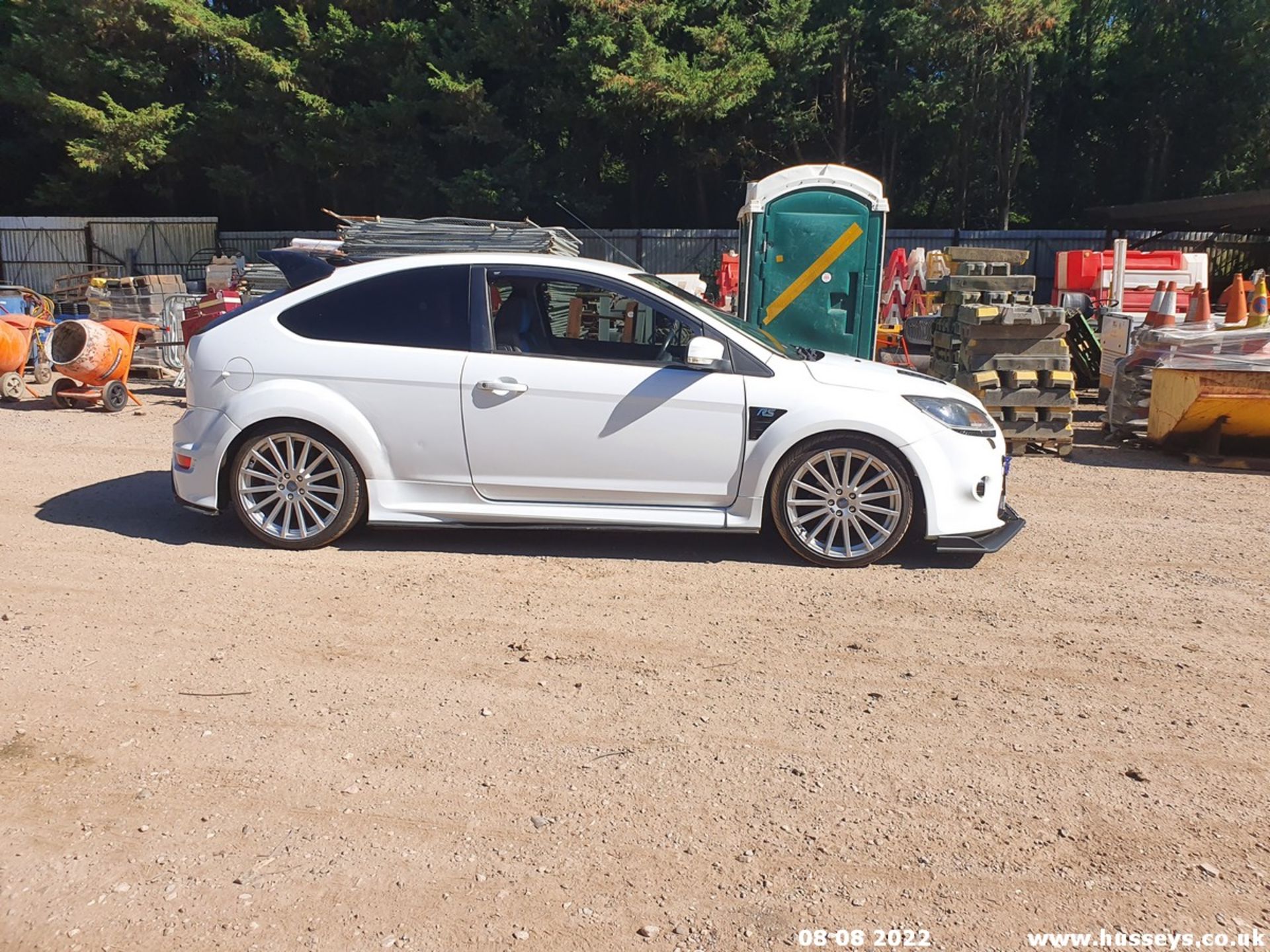 10/10 FORD FOCUS ZETEC S 125 - 1798cc 3dr Hatchback (White, 106k) - Image 8 of 65