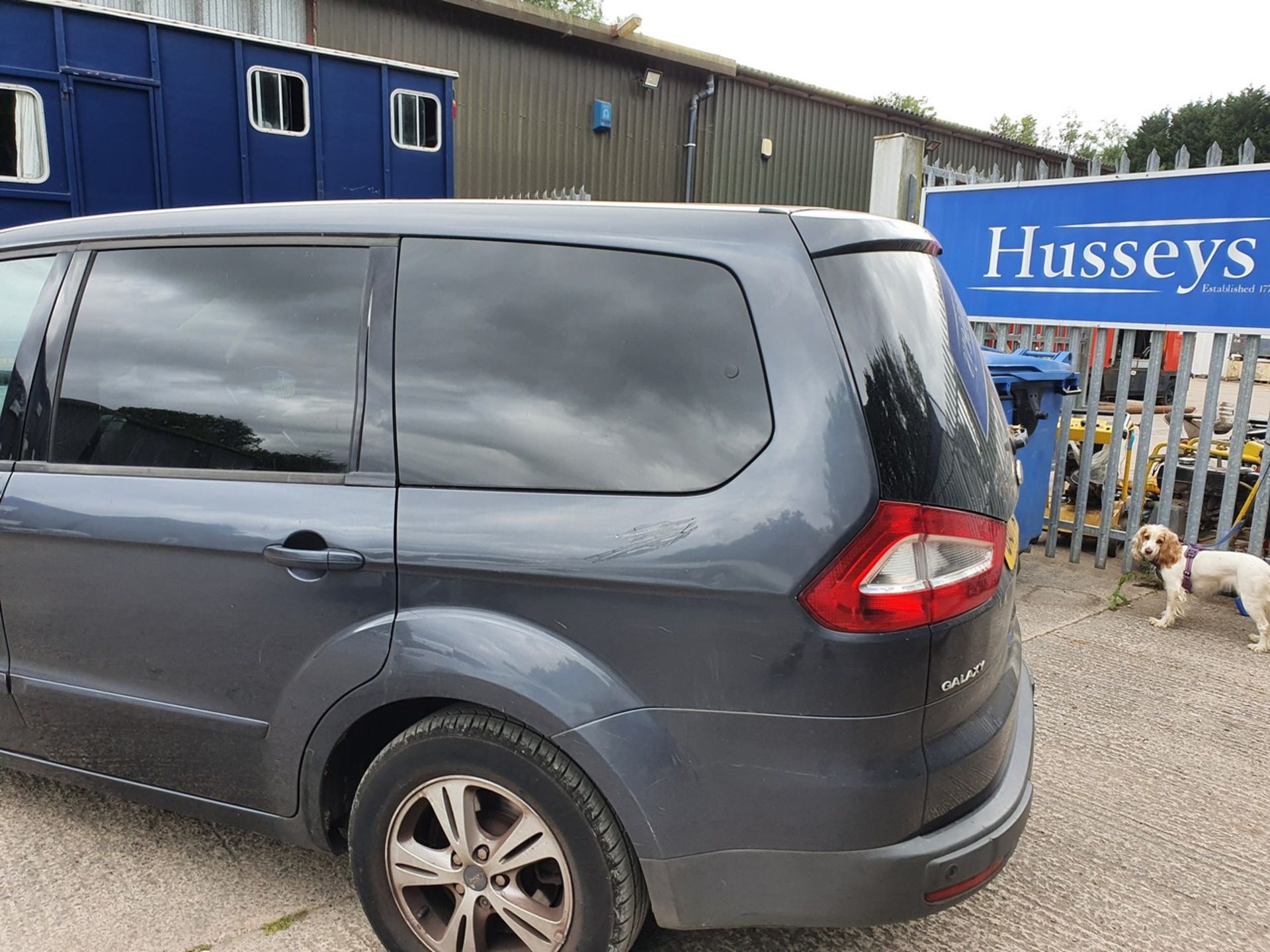 07/07 FORD GALAXY ZETEC - 1999cc 5dr MPV (Grey) - Image 14 of 25