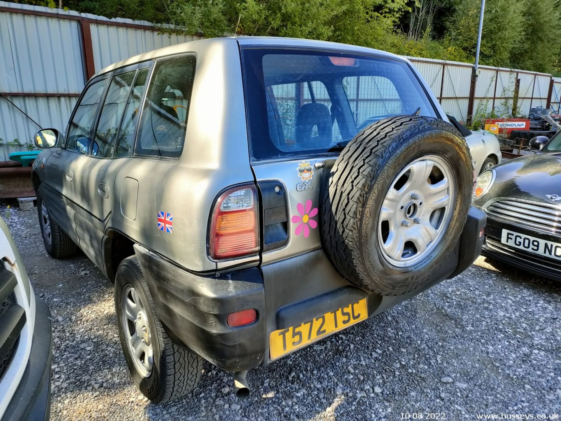 1999 TOYOTA RAV-4 GX - 1998cc 5dr Estate (Silver) - Image 11 of 25