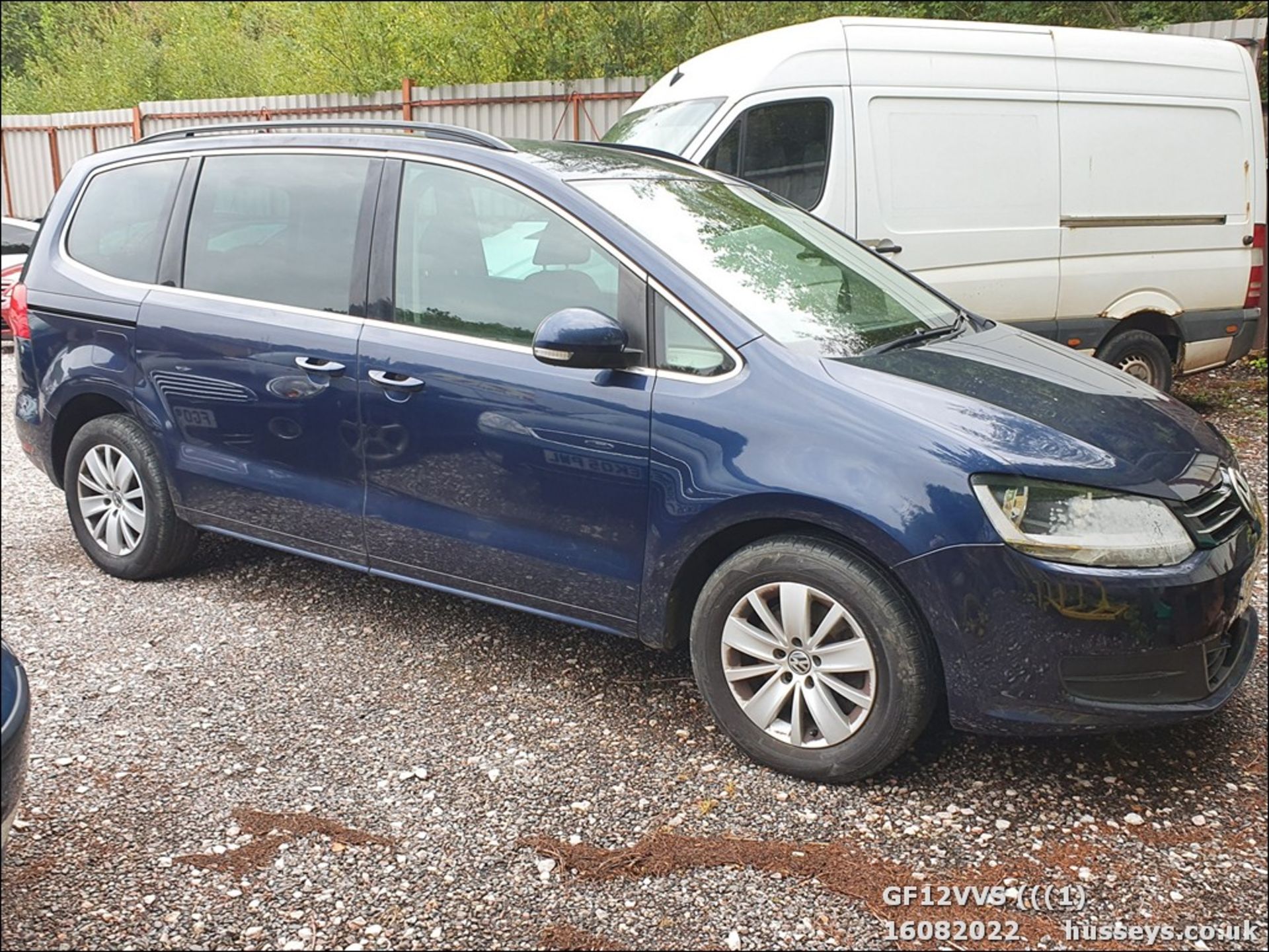 12/12 VOLKSWAGEN SHARAN SE BLUEMOTION TDI - 1968cc 5dr MPV (Blue)