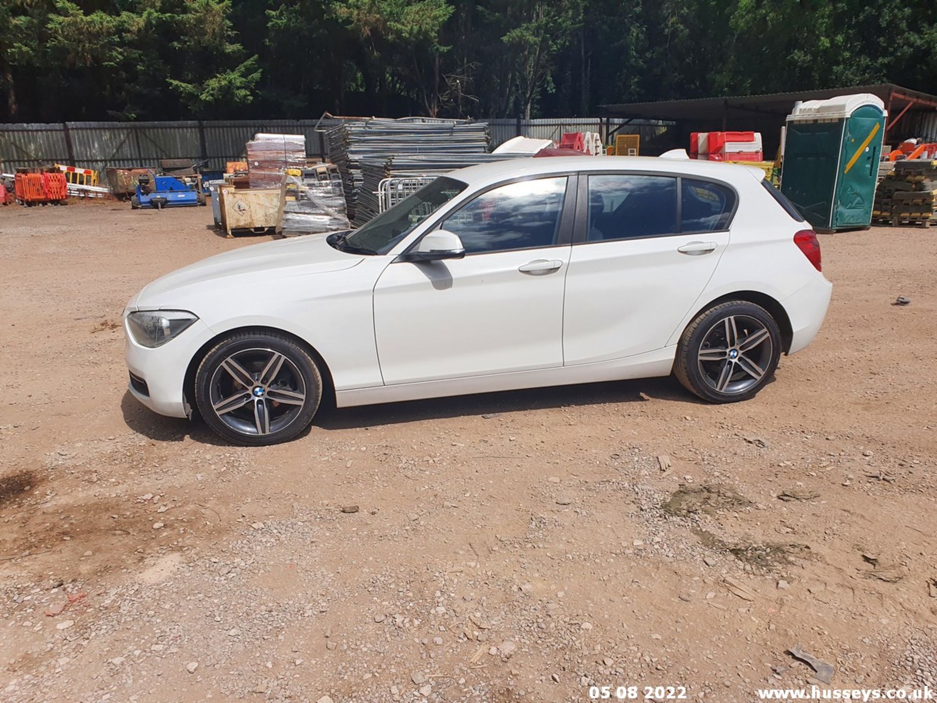 13/13 BMW 116I SPORT TURBO - 1598cc 5dr Hatchback (White, 100k) - Image 7 of 60