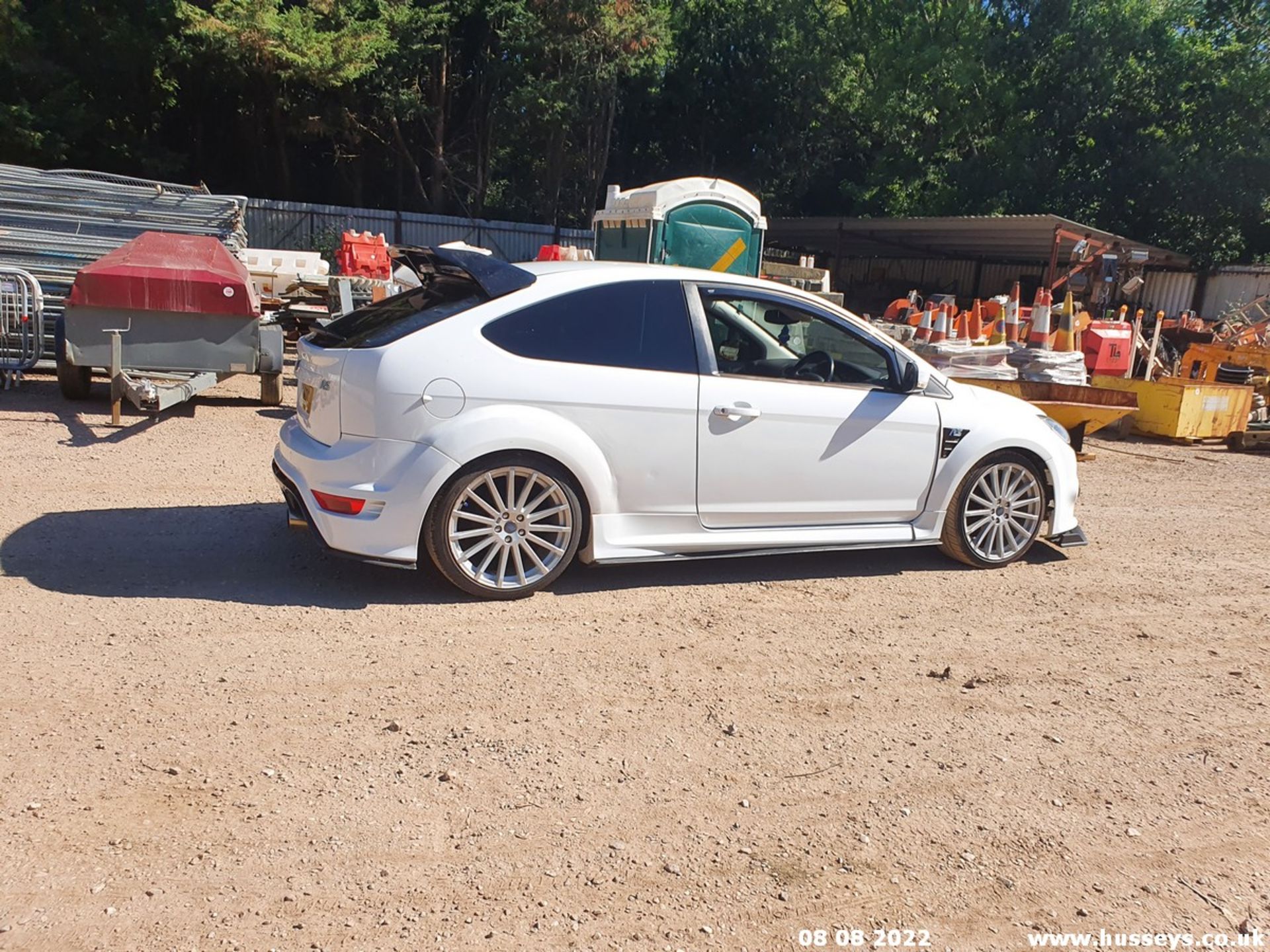 10/10 FORD FOCUS ZETEC S 125 - 1798cc 3dr Hatchback (White, 106k) - Image 11 of 65