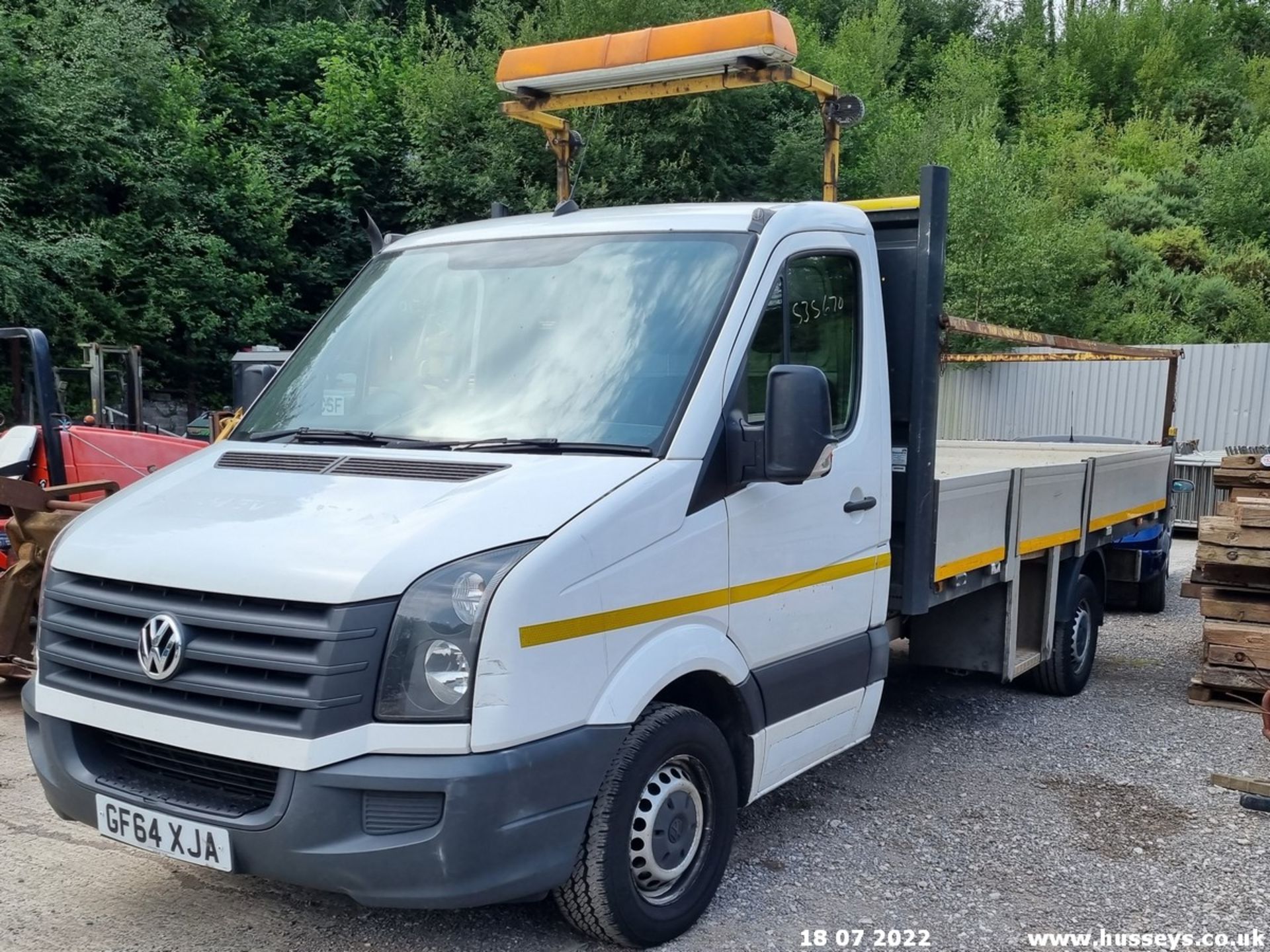 14/64 VOLKSWAGEN CRAFTER CR35 TDI - 1968cc 2dr Flat Bed (White, 221k)