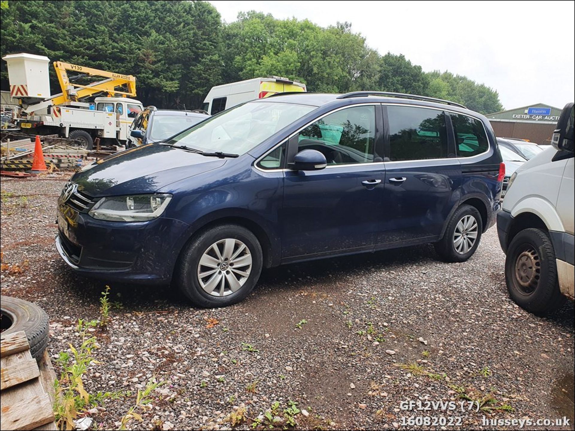 12/12 VOLKSWAGEN SHARAN SE BLUEMOTION TDI - 1968cc 5dr MPV (Blue) - Image 7 of 23