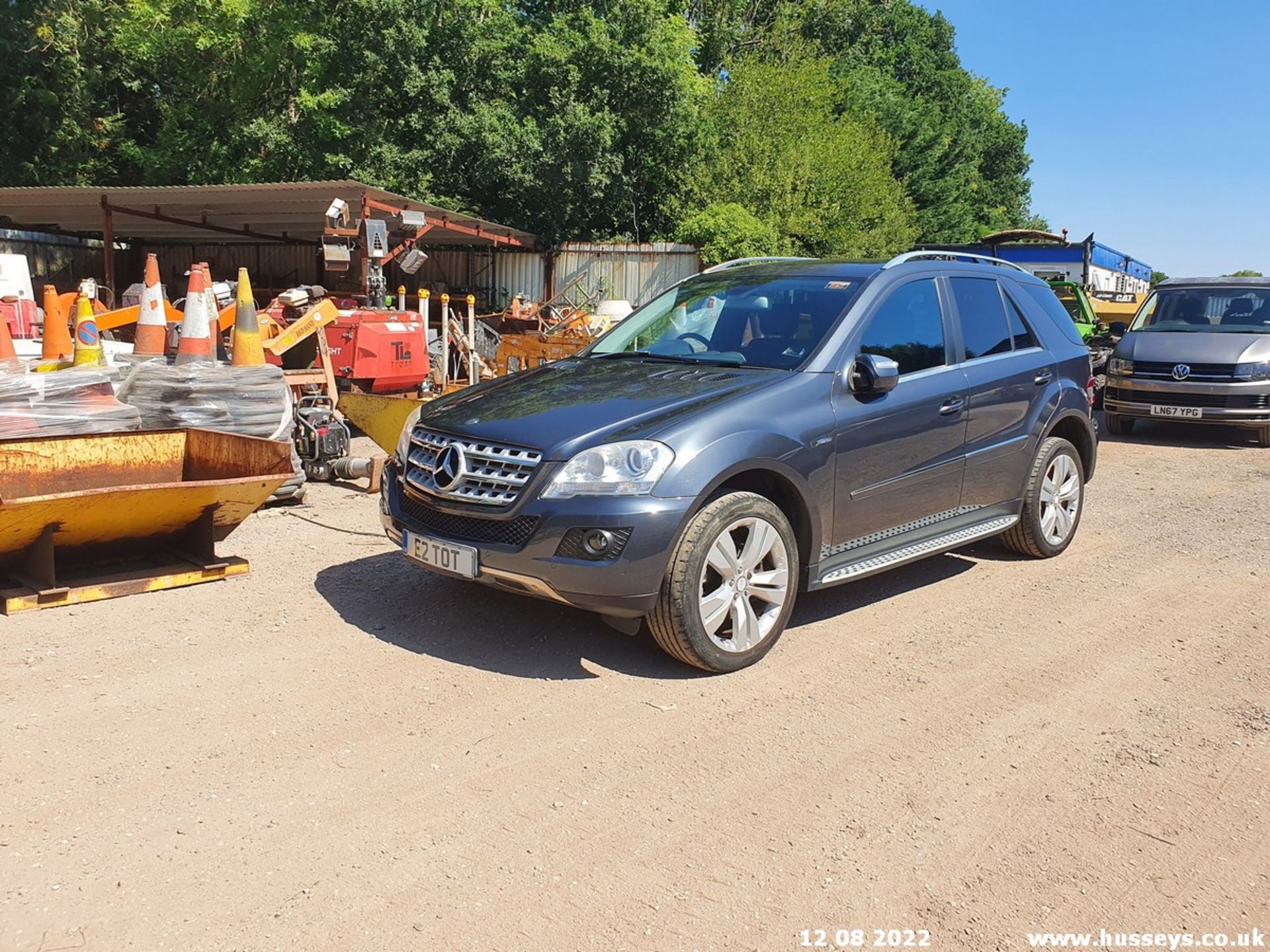 2010 MERCEDES-BENZ ML300 SPORT CDI BLUE-CY A - 2987cc 5dr Estate (Grey, 106k) - Image 4 of 38