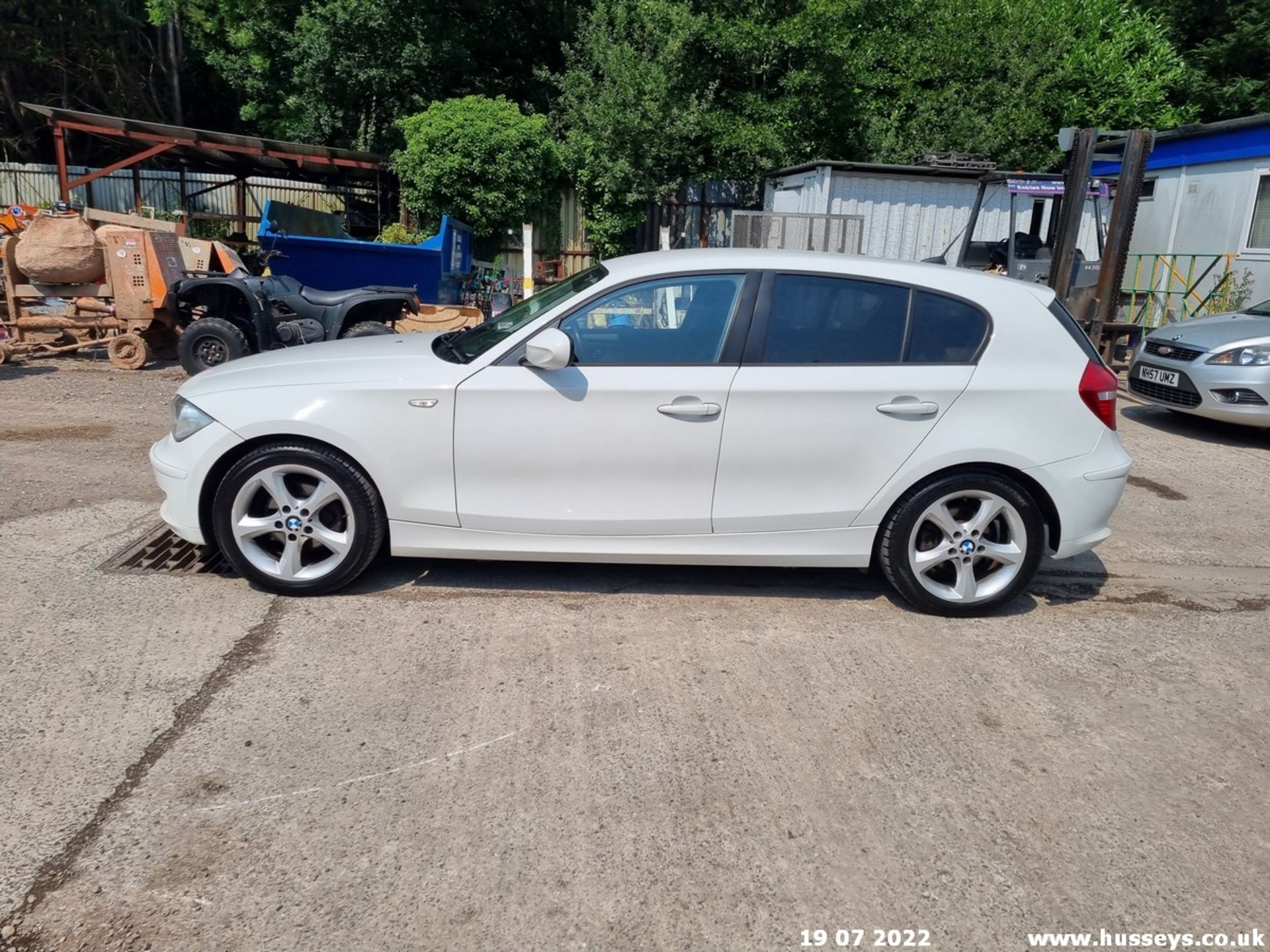 10/60 BMW 116D SPORT - 1995cc 5dr Hatchback (White, 150k) - Image 7 of 46