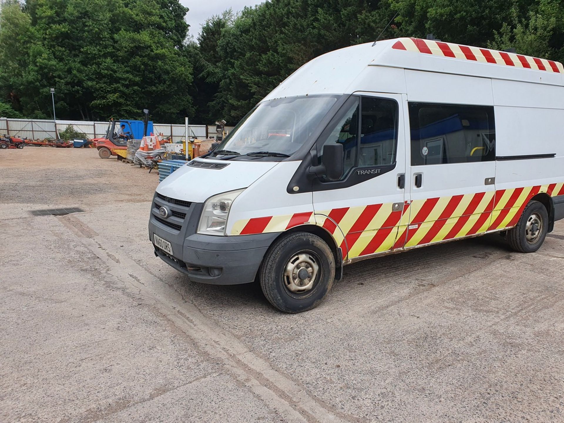 10/60 FORD TRANSIT 100 T350L RWD - 2402cc Van (White, 162k) - Image 13 of 27