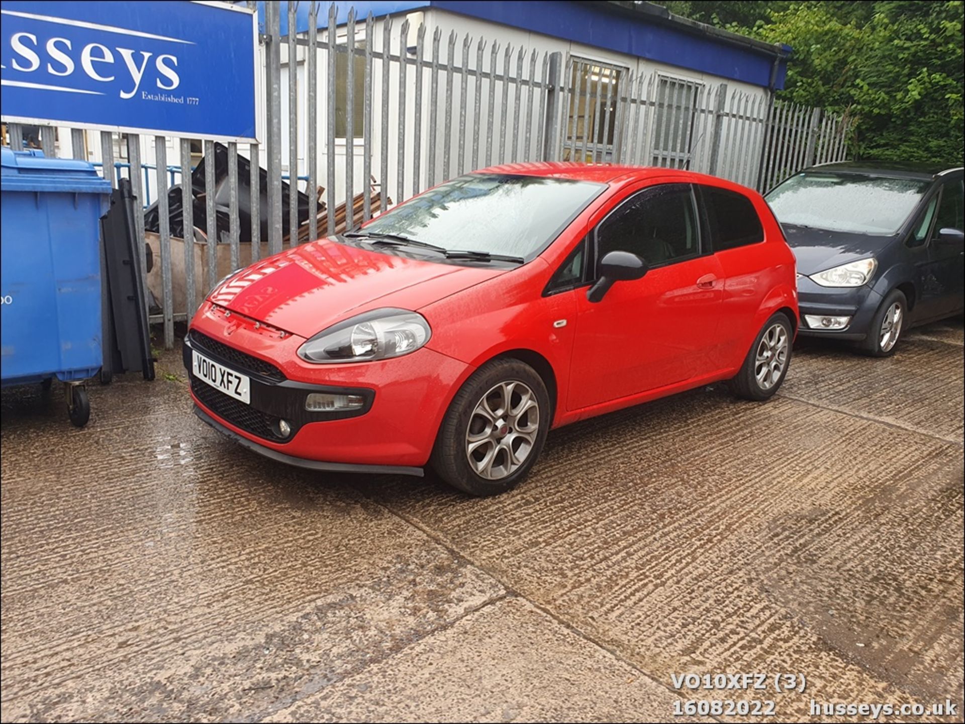 10/10 FIAT PUNTO EVO GP - 1368cc 3dr Hatchback (Red) - Image 2 of 27