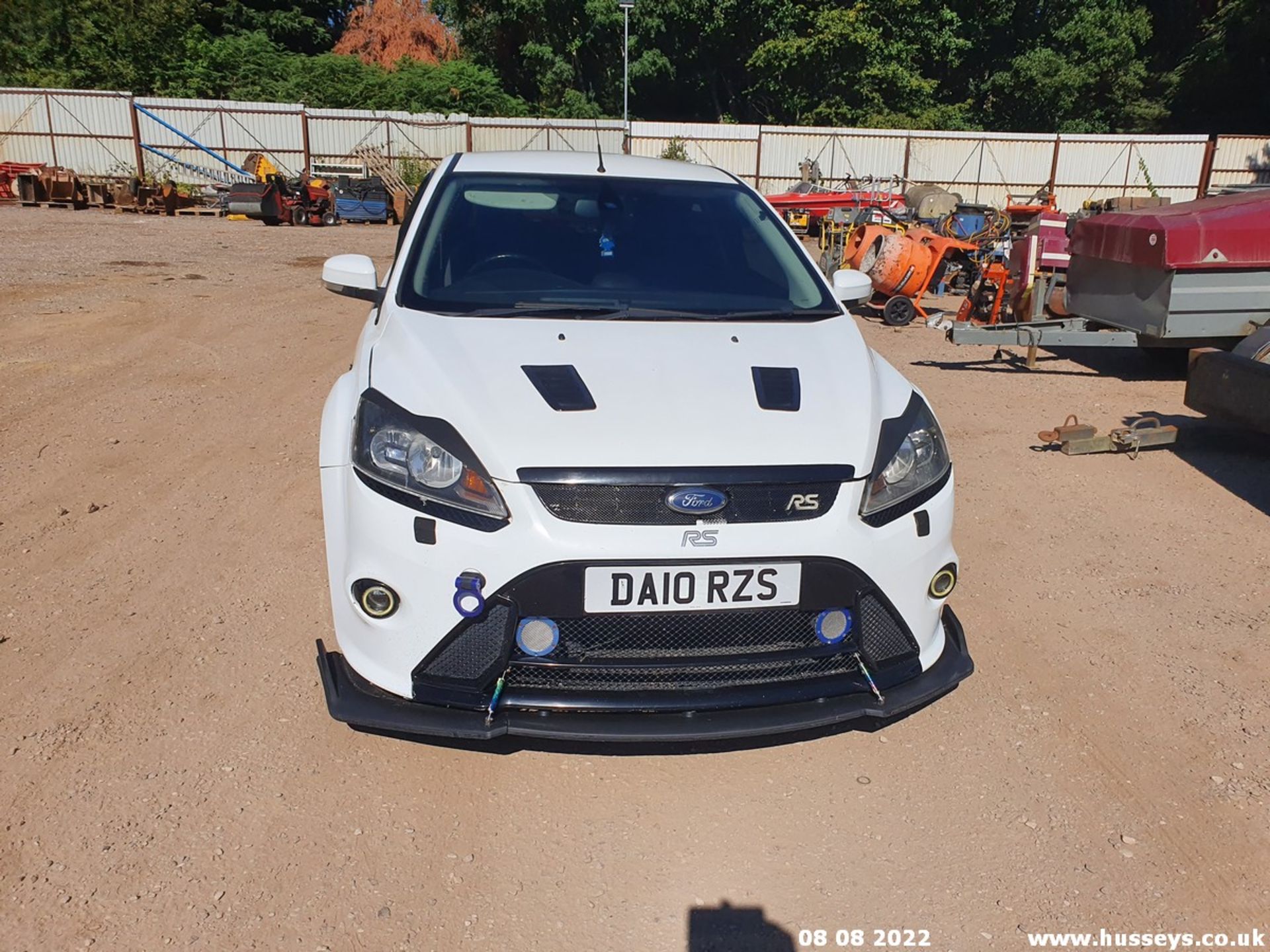 10/10 FORD FOCUS ZETEC S 125 - 1798cc 3dr Hatchback (White, 106k) - Image 32 of 65