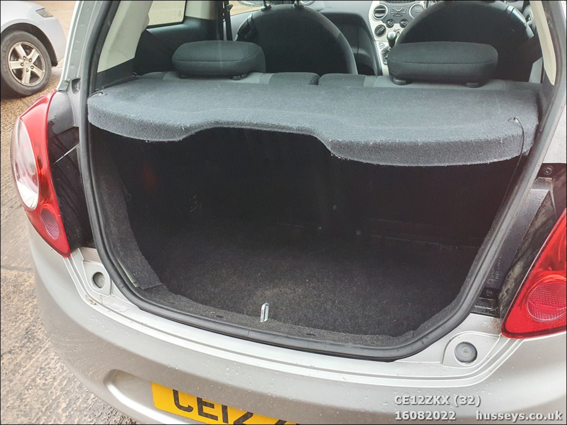 12/12 FORD KA ZETEC - 1242cc 3dr Hatchback (Silver, 59k) - Image 32 of 36