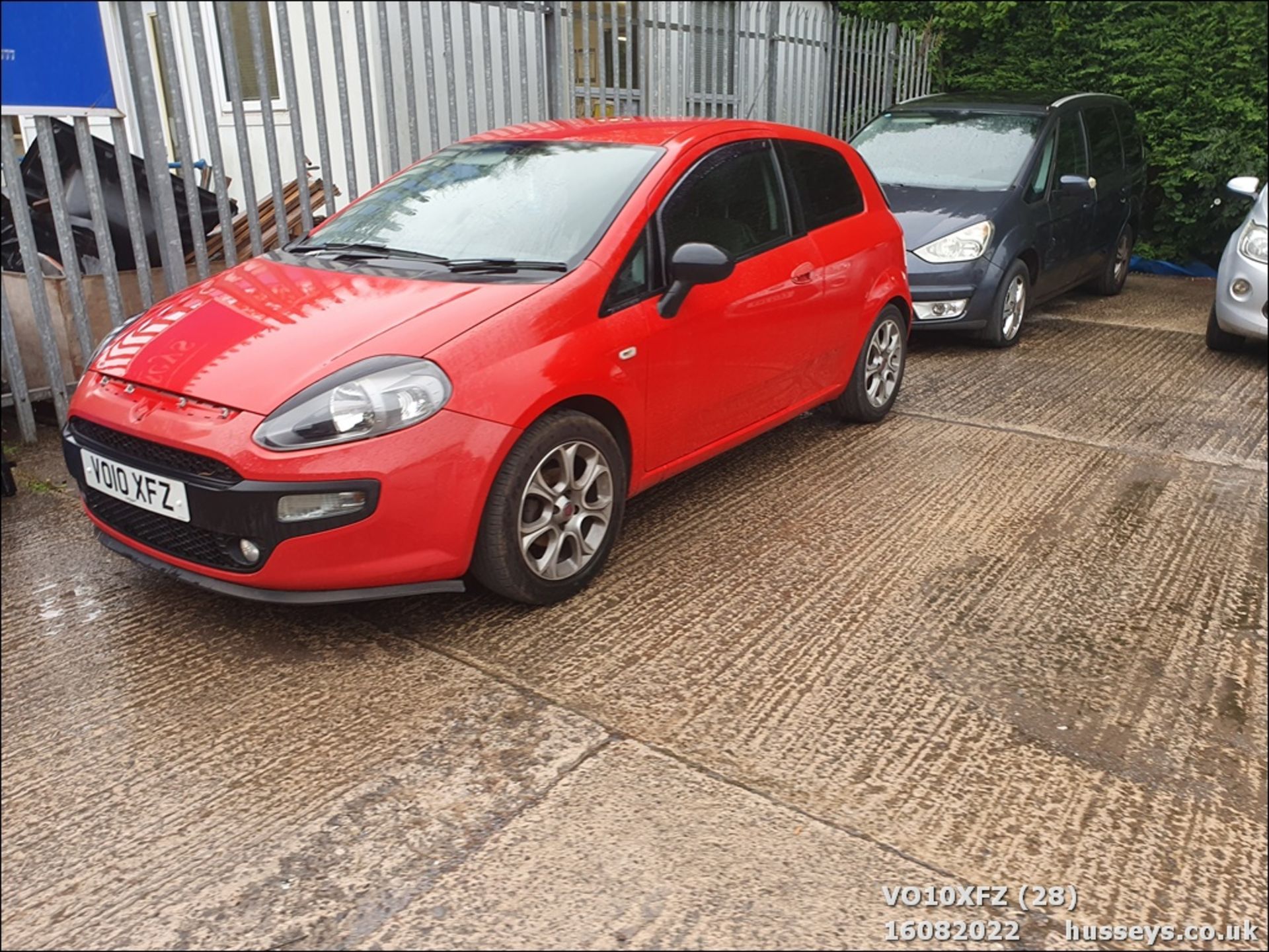 10/10 FIAT PUNTO EVO GP - 1368cc 3dr Hatchback (Red) - Image 27 of 27