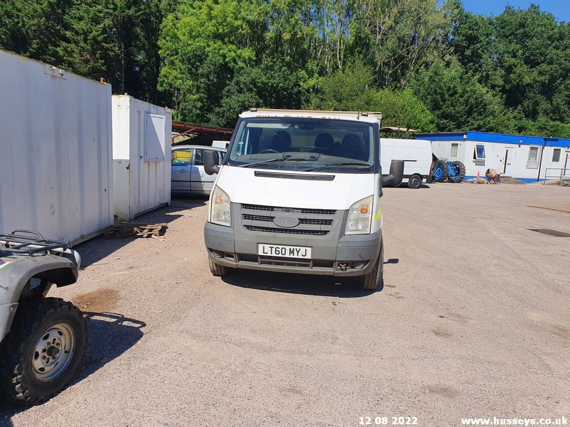 10/60 FORD TRANSIT 100 T350M RWD MILK FLOAT - 2402cc 2dr (White) - Image 3 of 26