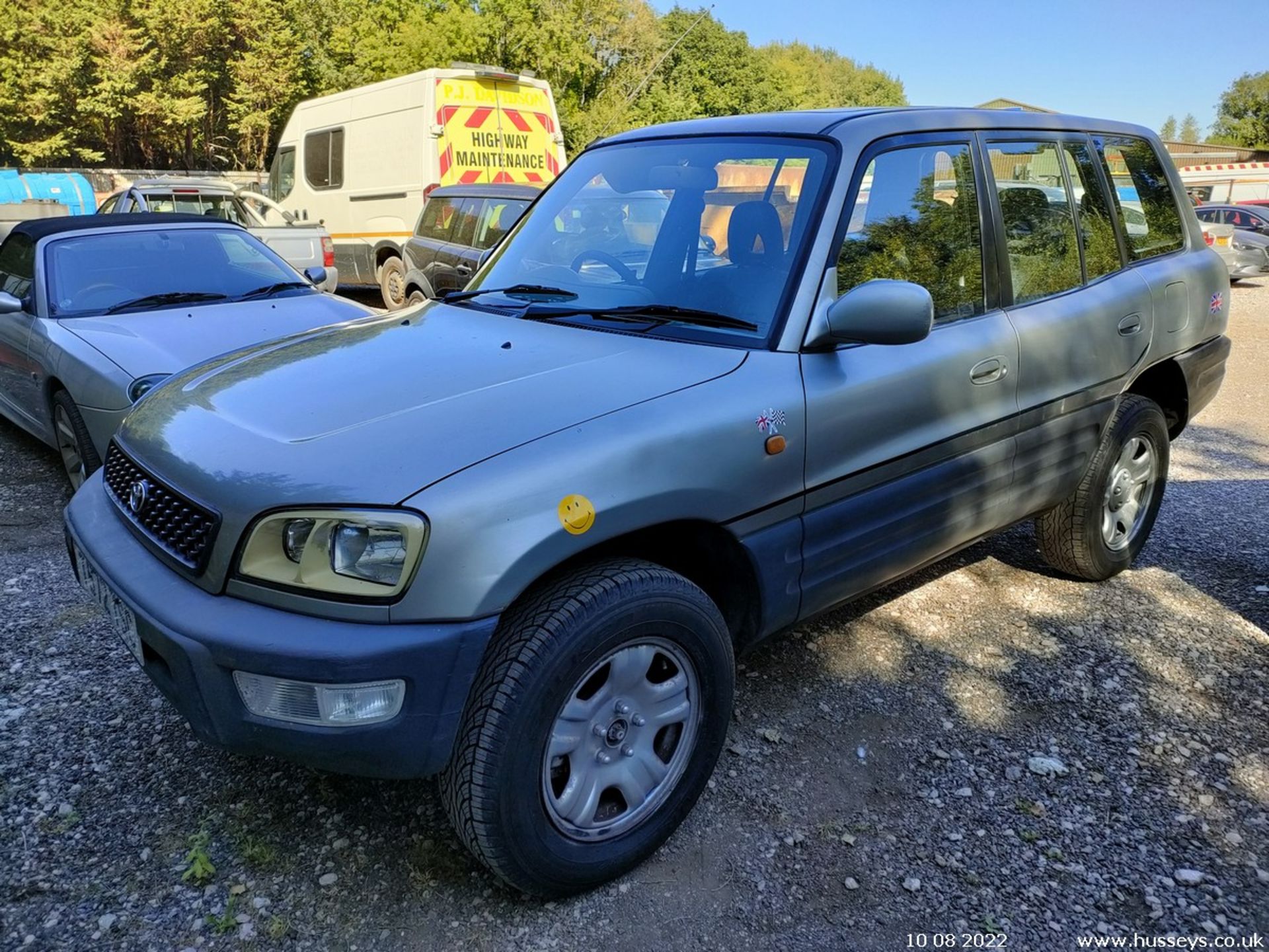 1999 TOYOTA RAV-4 GX - 1998cc 5dr Estate (Silver) - Image 10 of 25