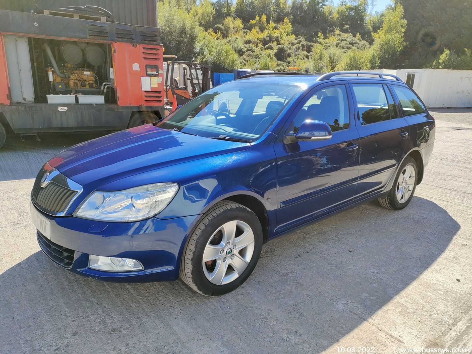 10/10 SKODA OCTAVIA ELEGANCE TDI CR - 1598cc 5dr Estate (Blue, 130k) - Image 3 of 21