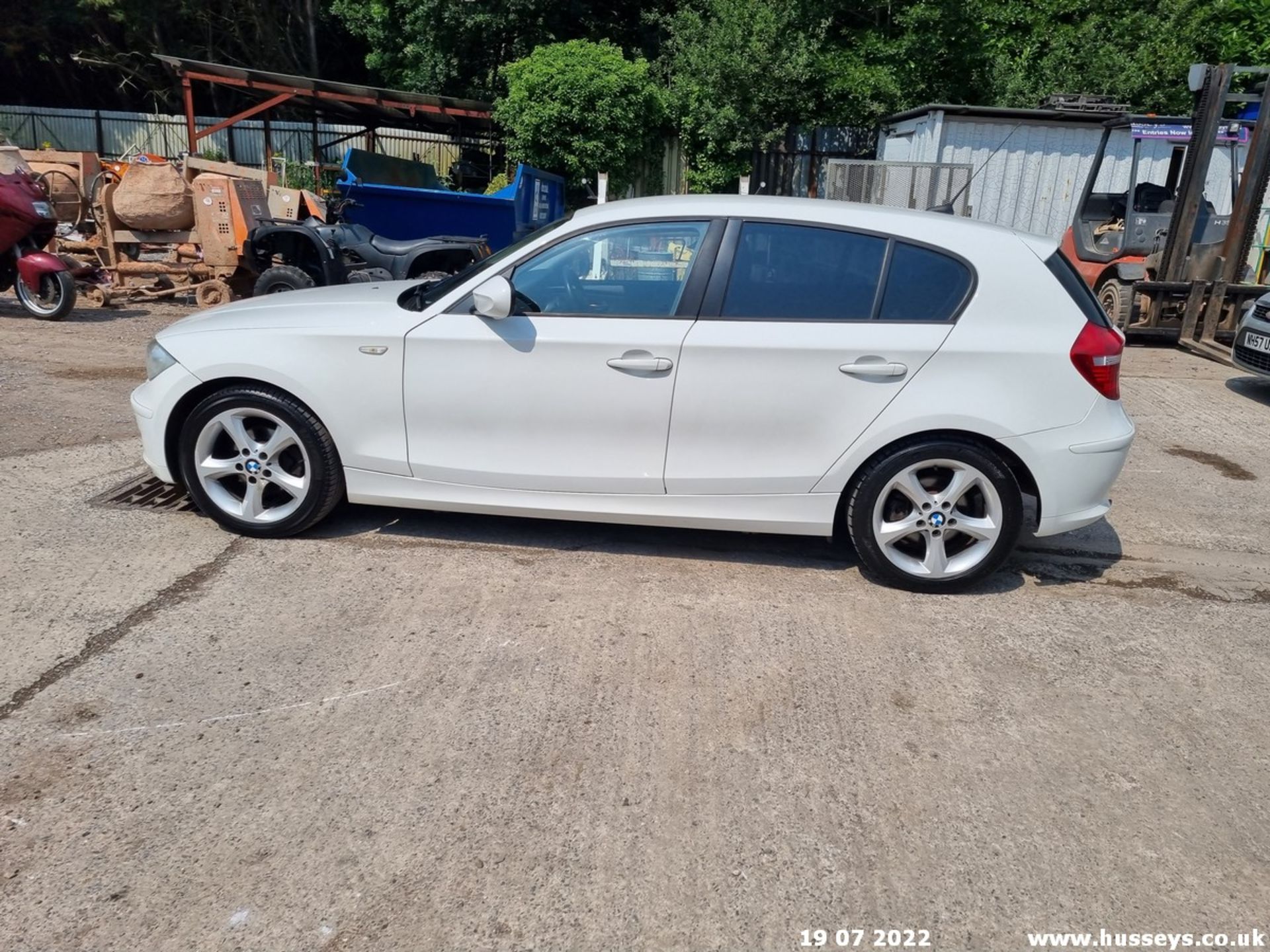 10/60 BMW 116D SPORT - 1995cc 5dr Hatchback (White, 150k) - Image 8 of 46