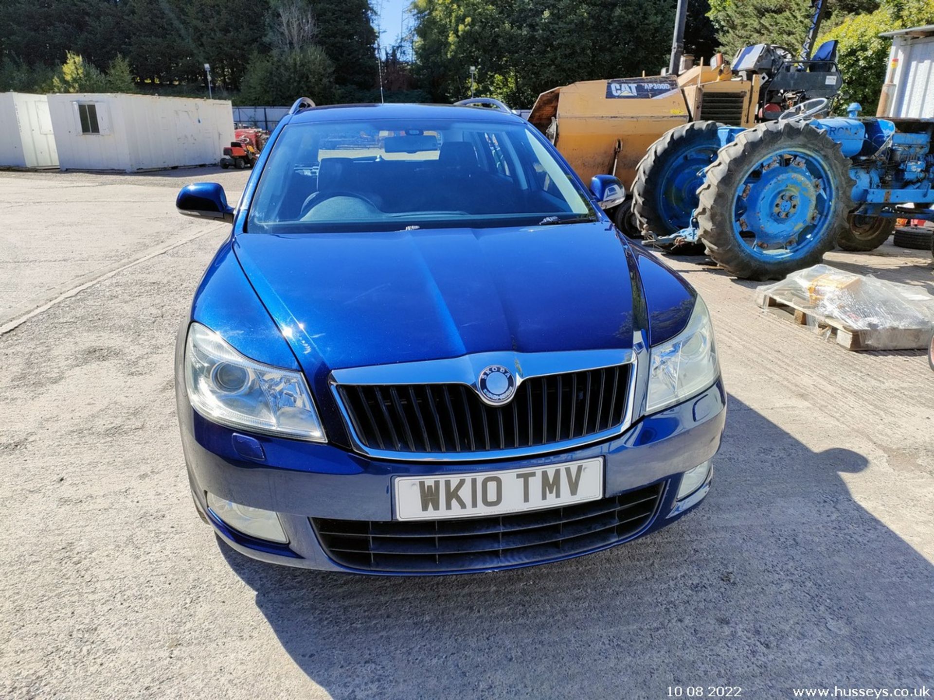 10/10 SKODA OCTAVIA ELEGANCE TDI CR - 1598cc 5dr Estate (Blue, 130k) - Image 13 of 21