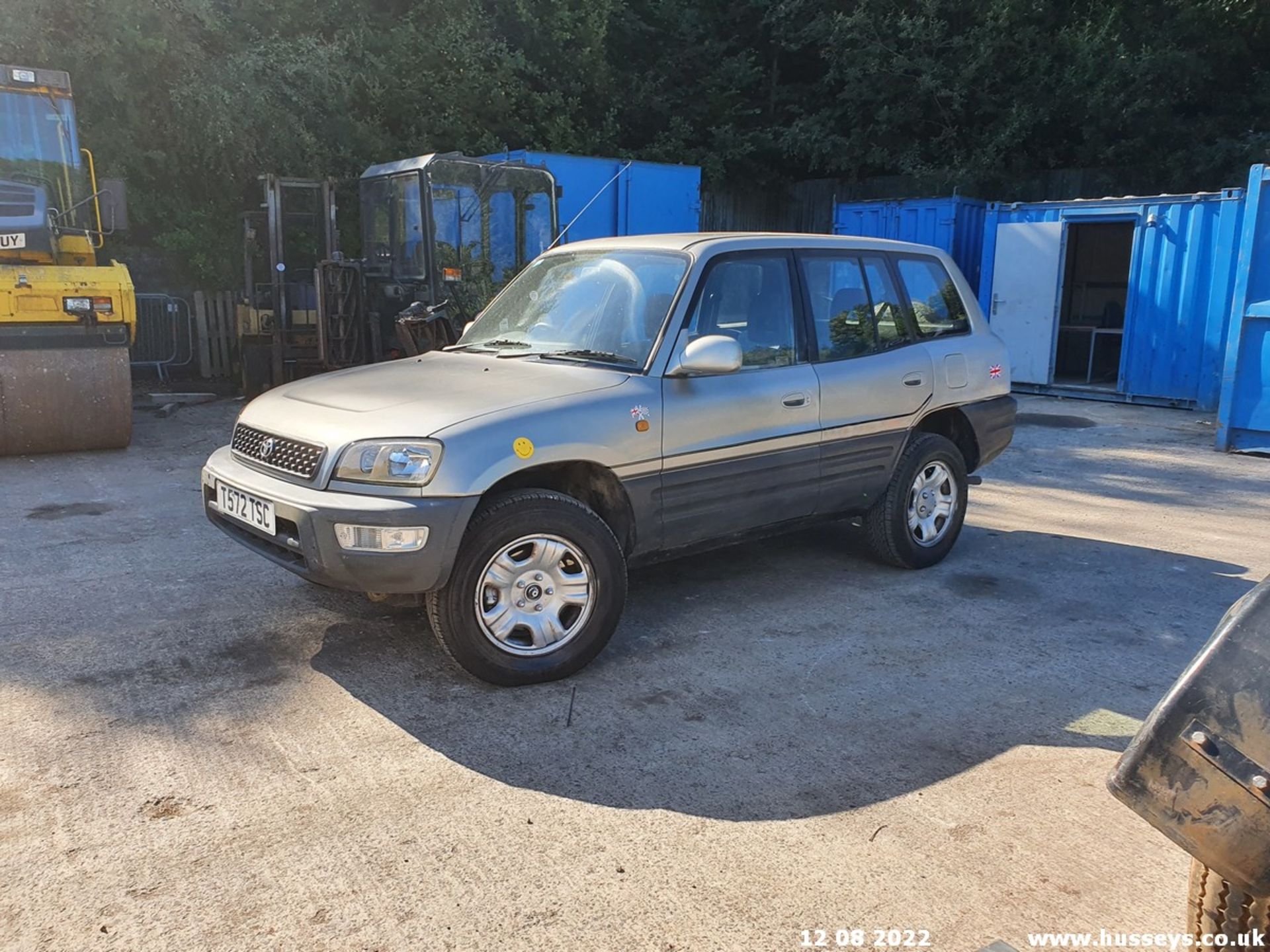 1999 TOYOTA RAV-4 GX - 1998cc 5dr Estate (Silver) - Image 8 of 25