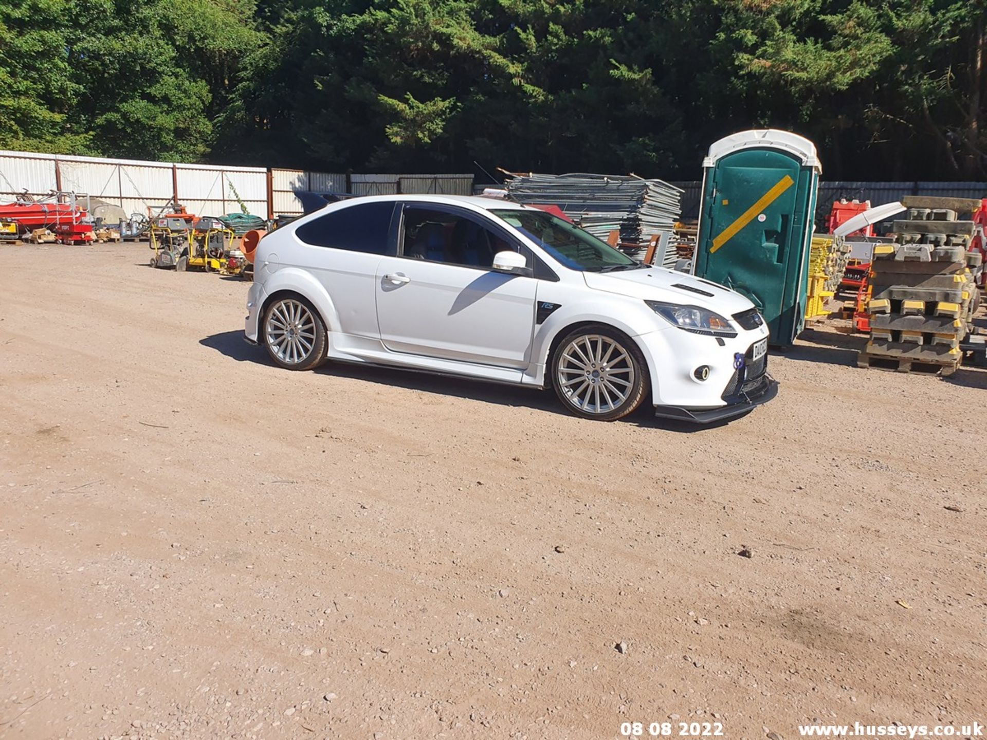 10/10 FORD FOCUS ZETEC S 125 - 1798cc 3dr Hatchback (White, 106k) - Image 6 of 65