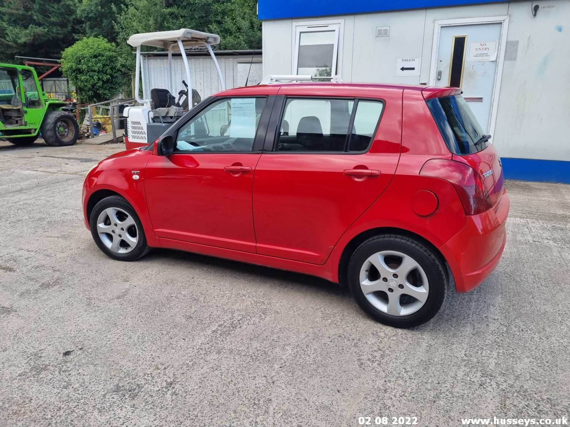 06/06 SUZUKI SWIFT VVTS GLX - 1490cc 5dr Hatchback (Red, 110k) - Image 20 of 28