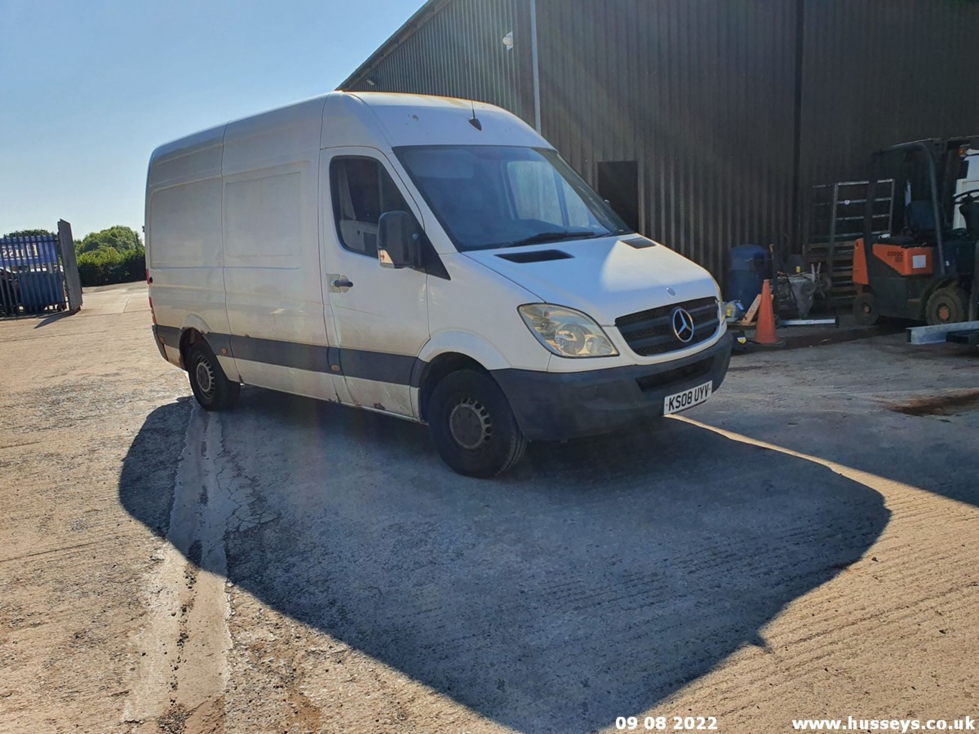 08/08 MERCEDES SPRINTER 311 CDI MWB - 2148cc 5dr Van (White, 206k) - Image 5 of 18