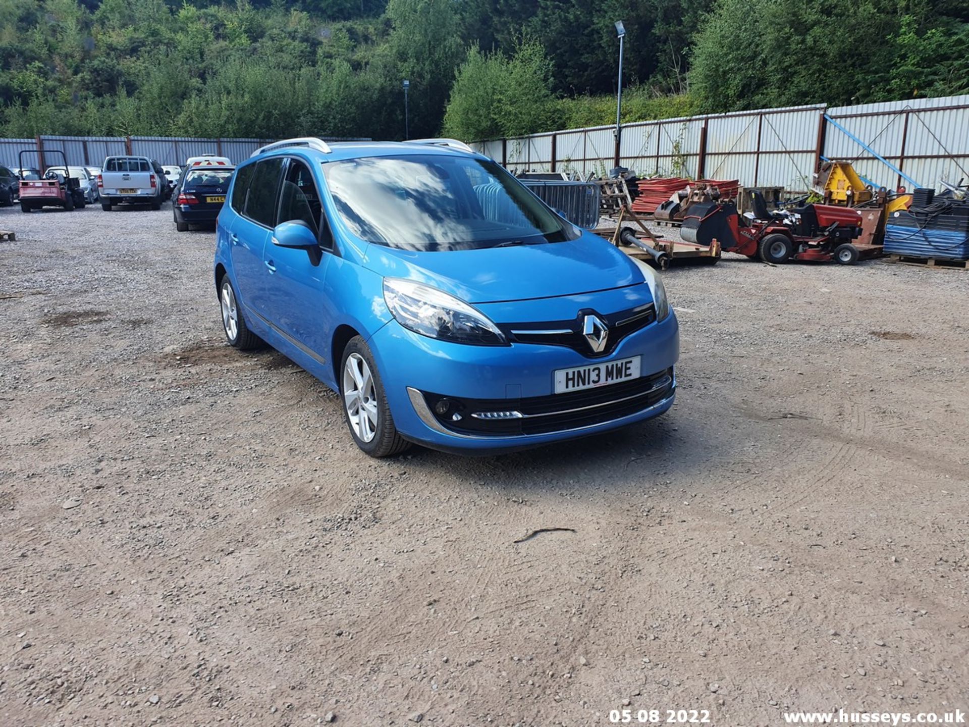 13/13 RENAULT G SCENIC D-QUE TT ENERGY - 1461cc 5dr MPV (Blue) - Image 4 of 43