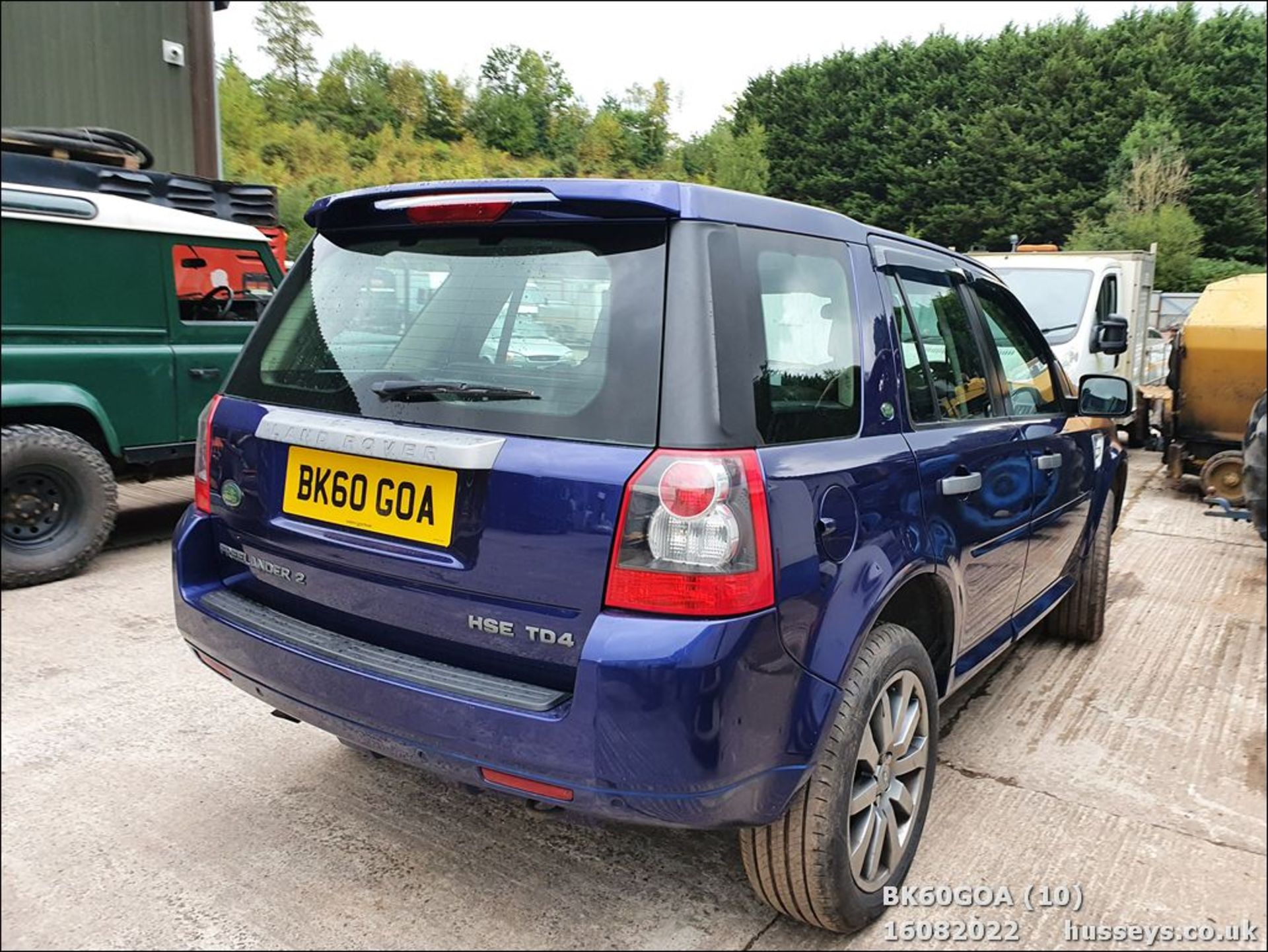 10/60 LAND ROVER FREELANDER HSE TD4 AUTO - 2179cc 5dr Estate (Blue, 118k) - Image 11 of 35